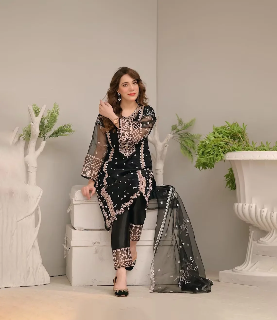 Salwar Kameez Readymade Party Wear, Pure Organza Straight Kurta With Pant & Duaptta, 3 Pc Customizable Pakistani Straight Kurta