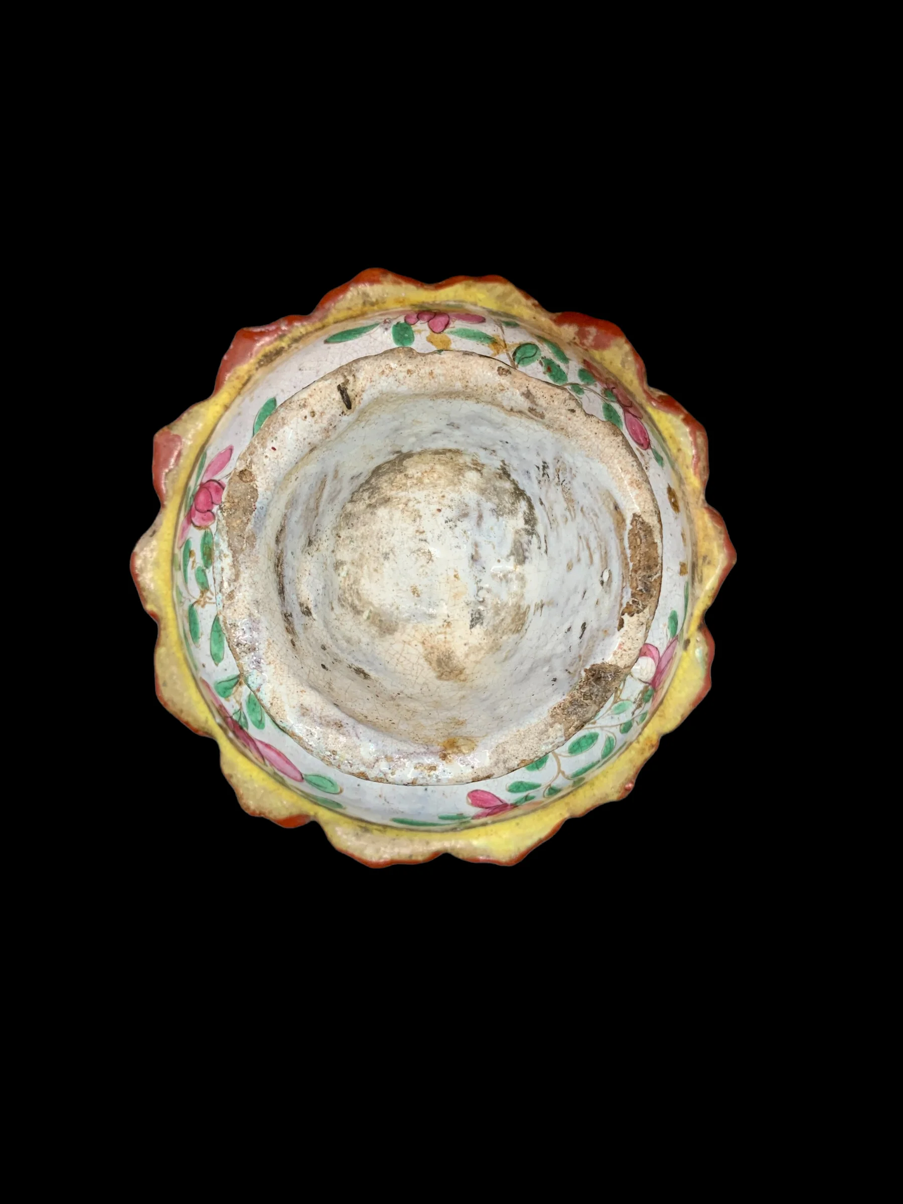 Antique Ceramic Benjarong Stem Dish Painted With A Continuous Scrolling Floral Vine Design On A White Ground For Collectible