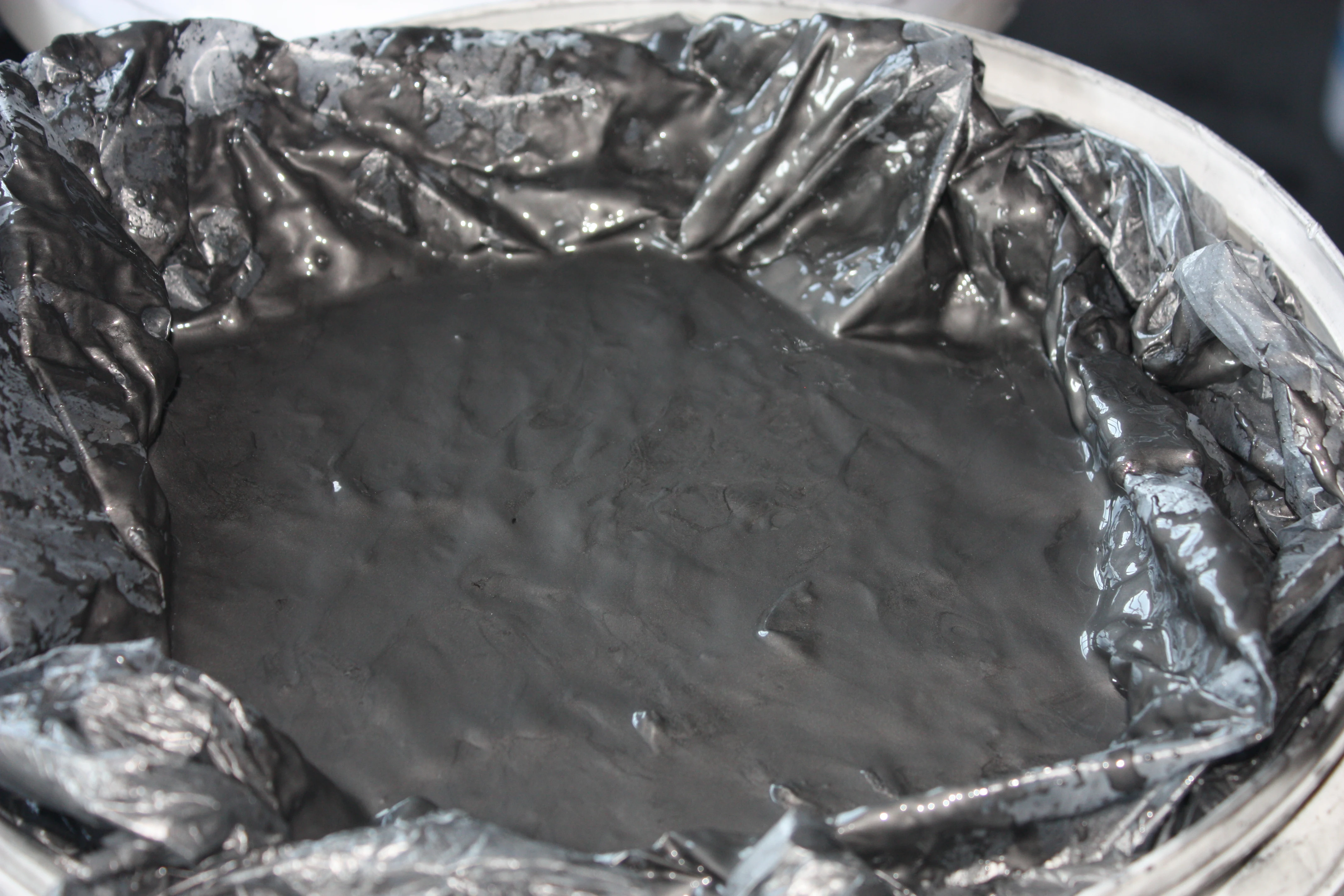 Graphite Emulsion for forging and mold release, made in China, quality assurance