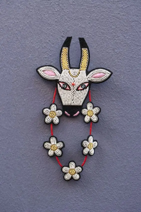 new French hand embroidery bullion wire brooch HAND  fashion brooch custom made jacket patches whisky bottle pin