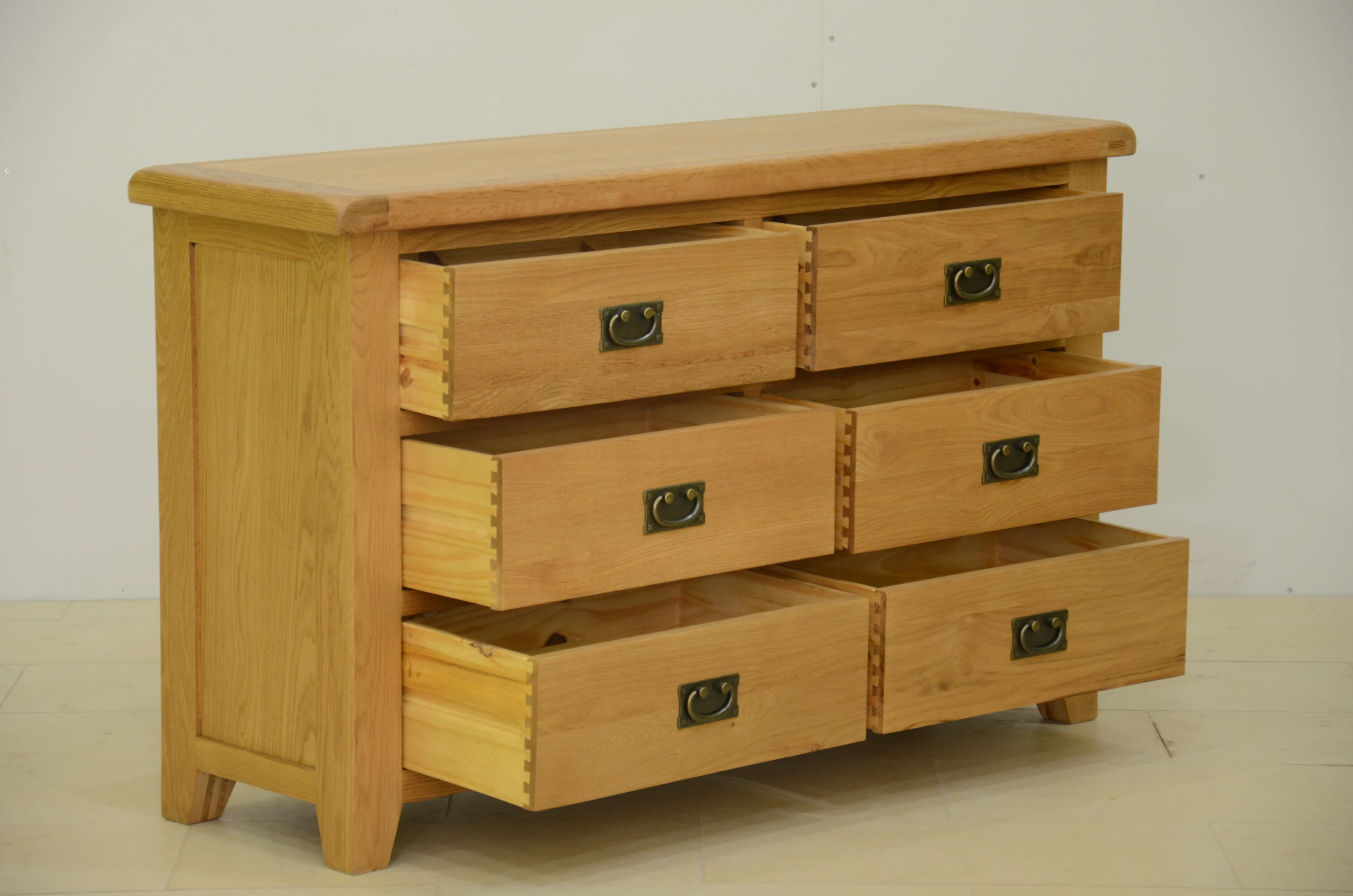 DRESSER 6 DRAWERS