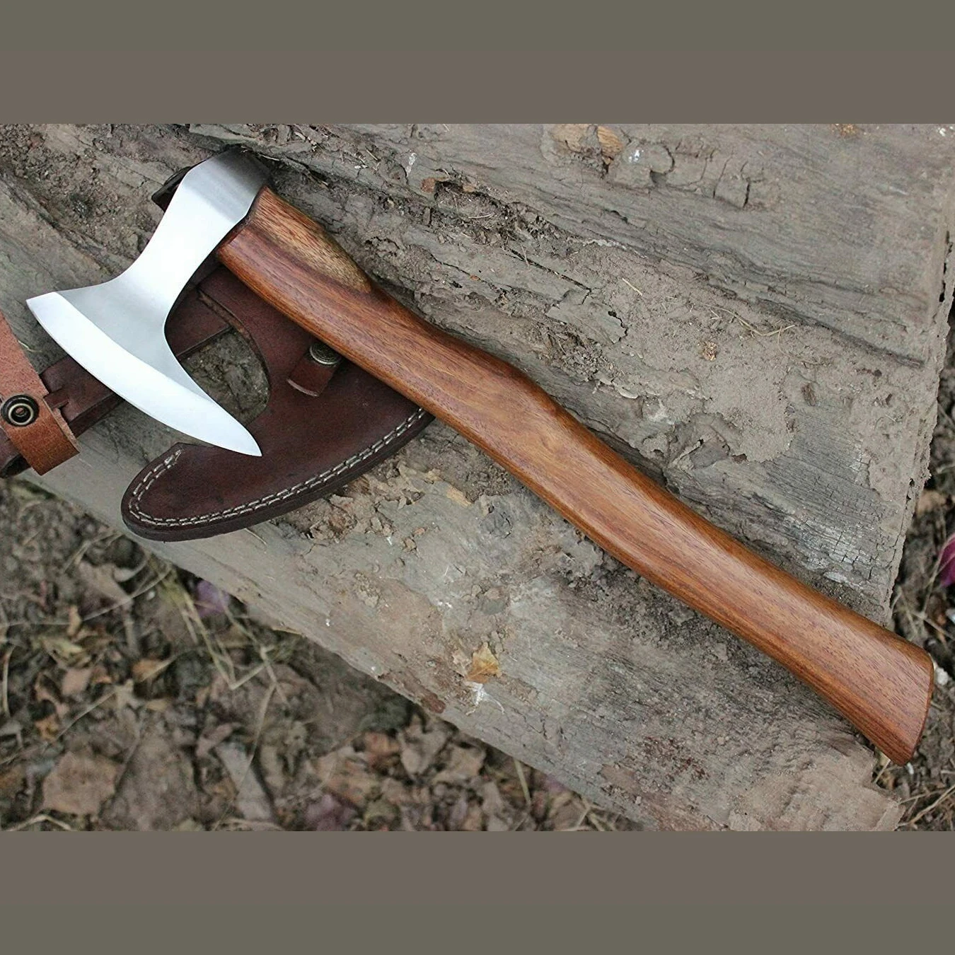 Ручной топор Викинг из углеродистой стали с деревянной ручкой