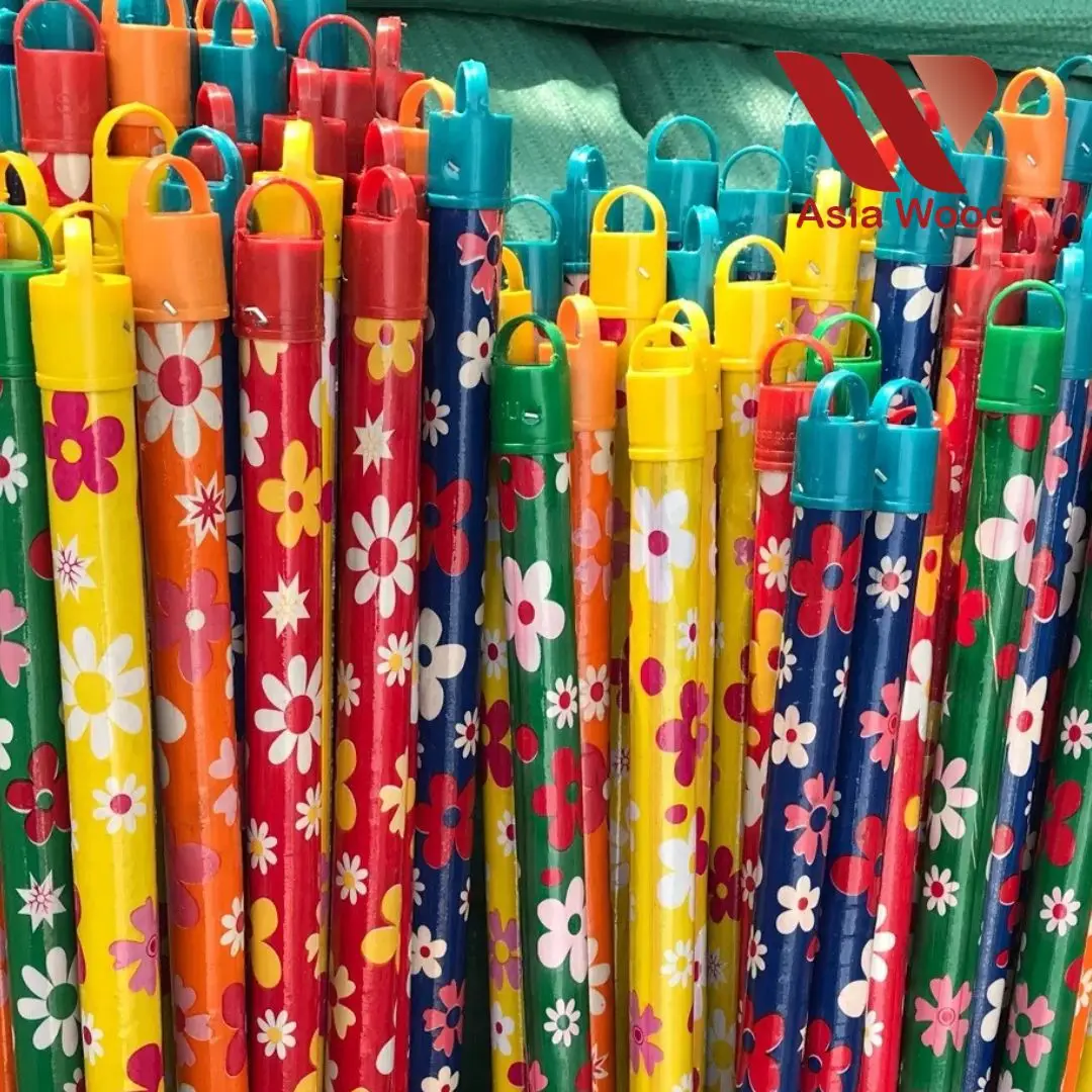 Wholesale 100% Wood Eucalyptus Mop Stick Natural Indoor Cleaning Broom with PVC Cover and Dustpan for Home Use