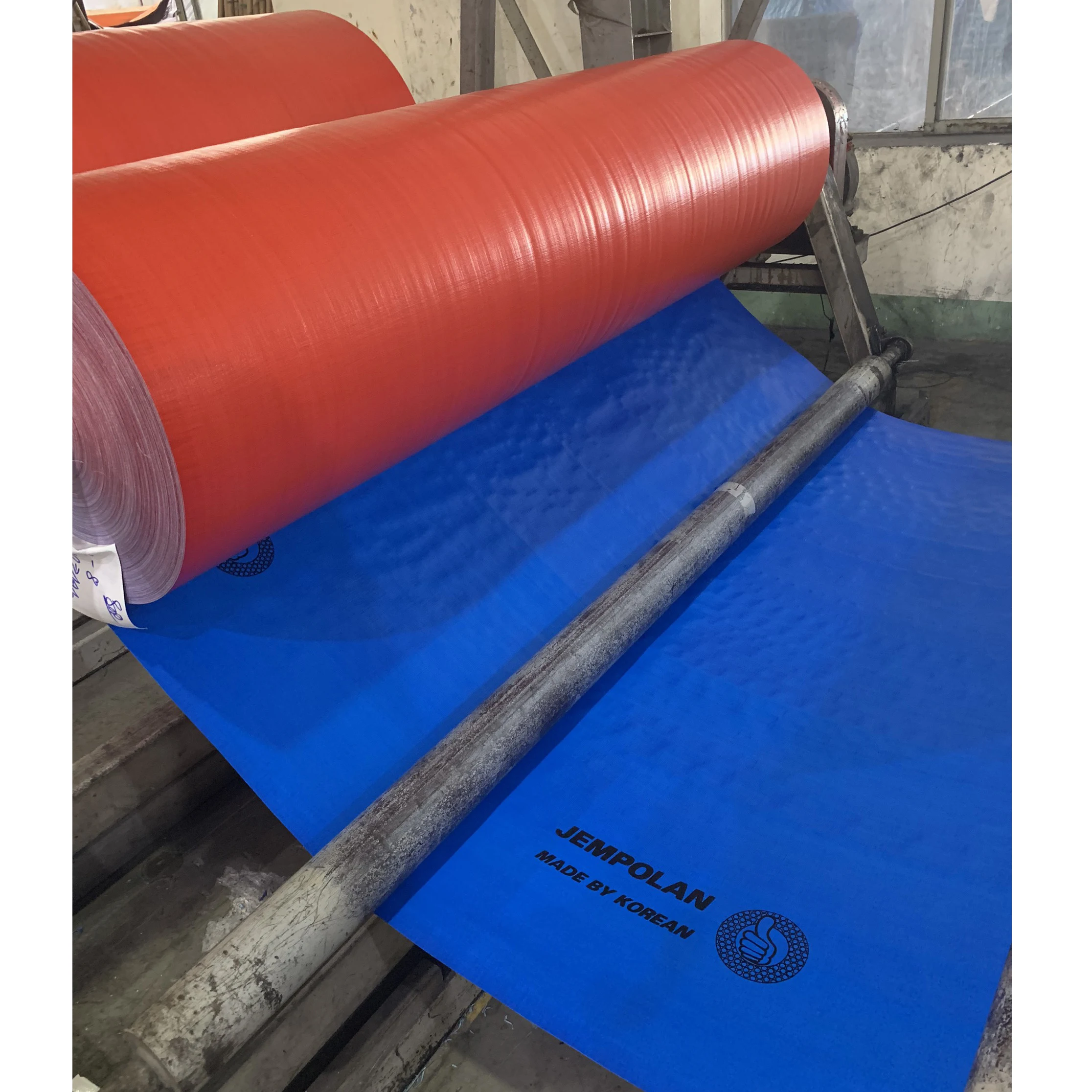 PE tarpaulin tarps in roll with color red blue lamination 2 faces heavy weight for cover goods outside