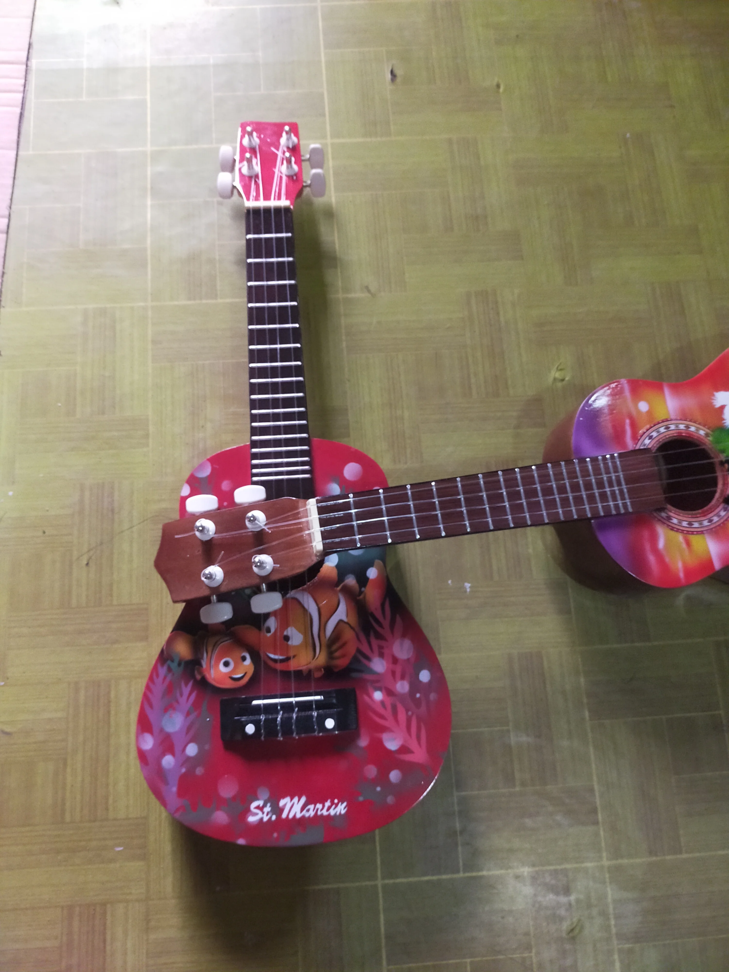 Nice product customized logo and design wholesale available in may colors wooden Bali cheap Ukulele