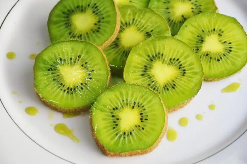 kiwi fruits 3.jpg