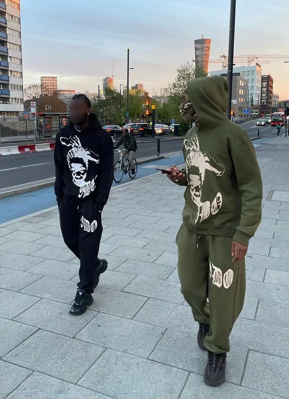 Custom Heavy Weight Sweatsuits Tracksuit Thick Fleece 100% Cotton Puff Printing Hoodies And Flare Sweat Pants Suit Stacked