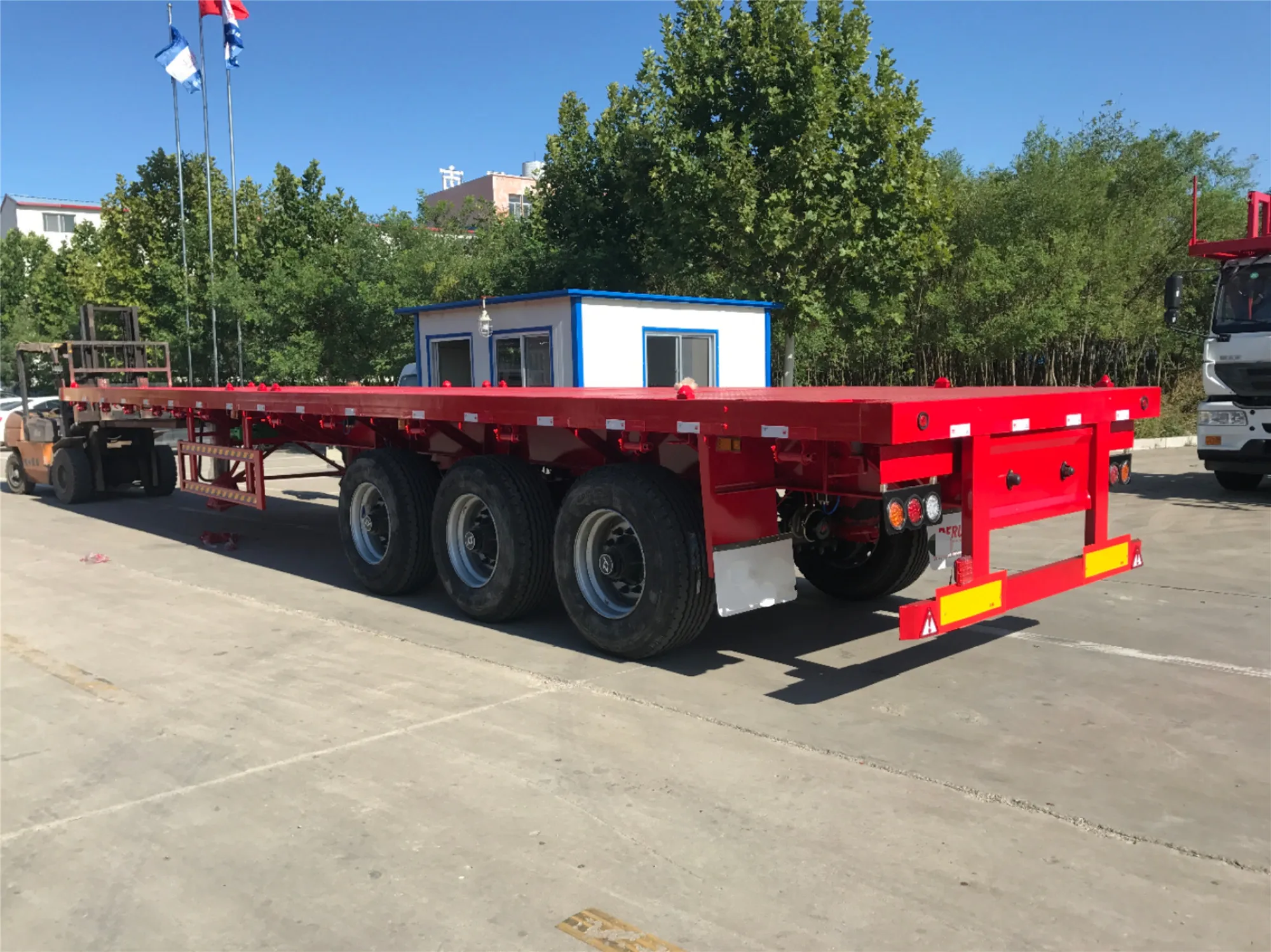 Хорошая цена 12Tires12R22.5 13 тонн 3 Ось 40 футов плоский контейнер прицеп бортовой полуприцеп Trailr