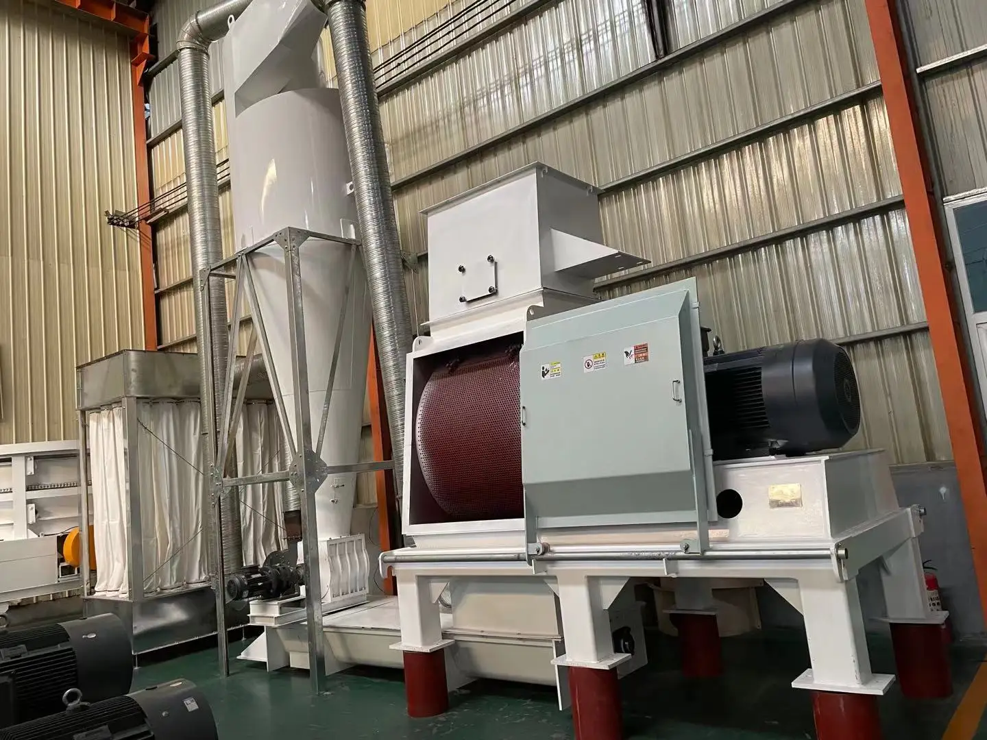 Bolida & Rotex industrial large capacity hammer mill grinding equipment for sawdust and wood chips factory supply price