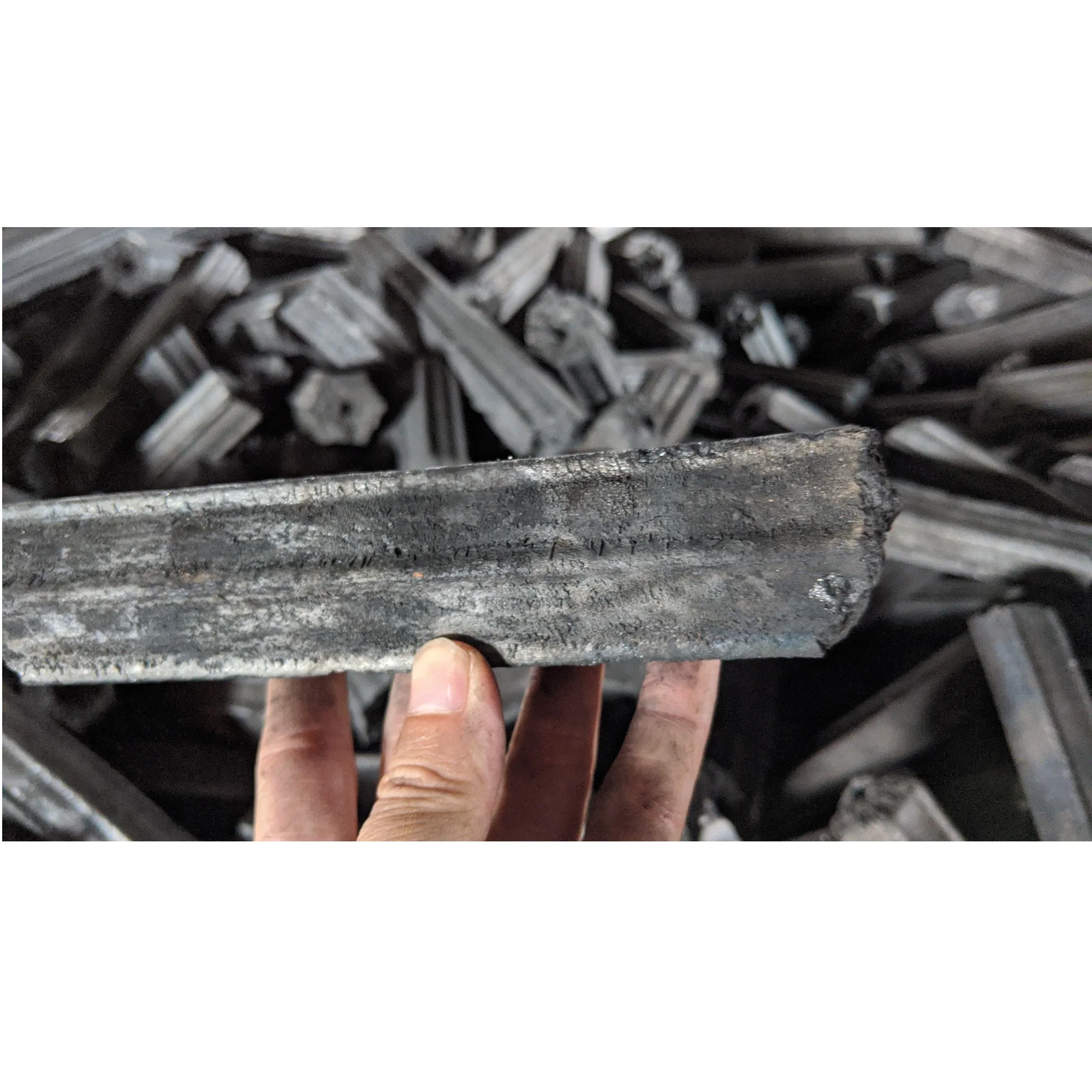 Charcoal Barbecue (BBQ) Black Natural Activated Carbon Stick Sawdust Charcoal Low Ash Hard Wood Briquette Ready To Ship
