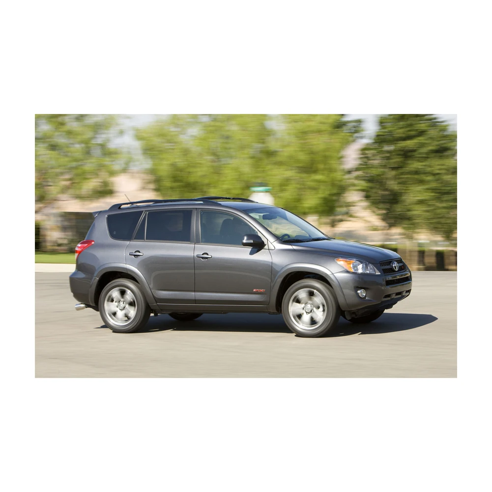 Toyota RAVV4 Hybid продается со встроенной багажной стойкой на крыше буксировкой и внедорожными функциями