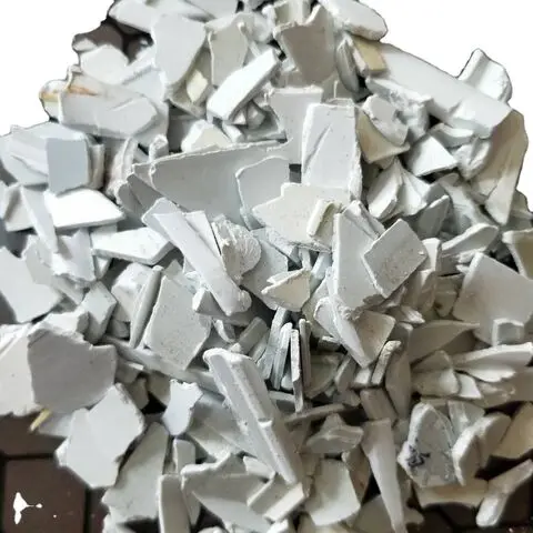 Высокое качество ПВХ Regrind лом и трубы пластиковый материал для продажи
