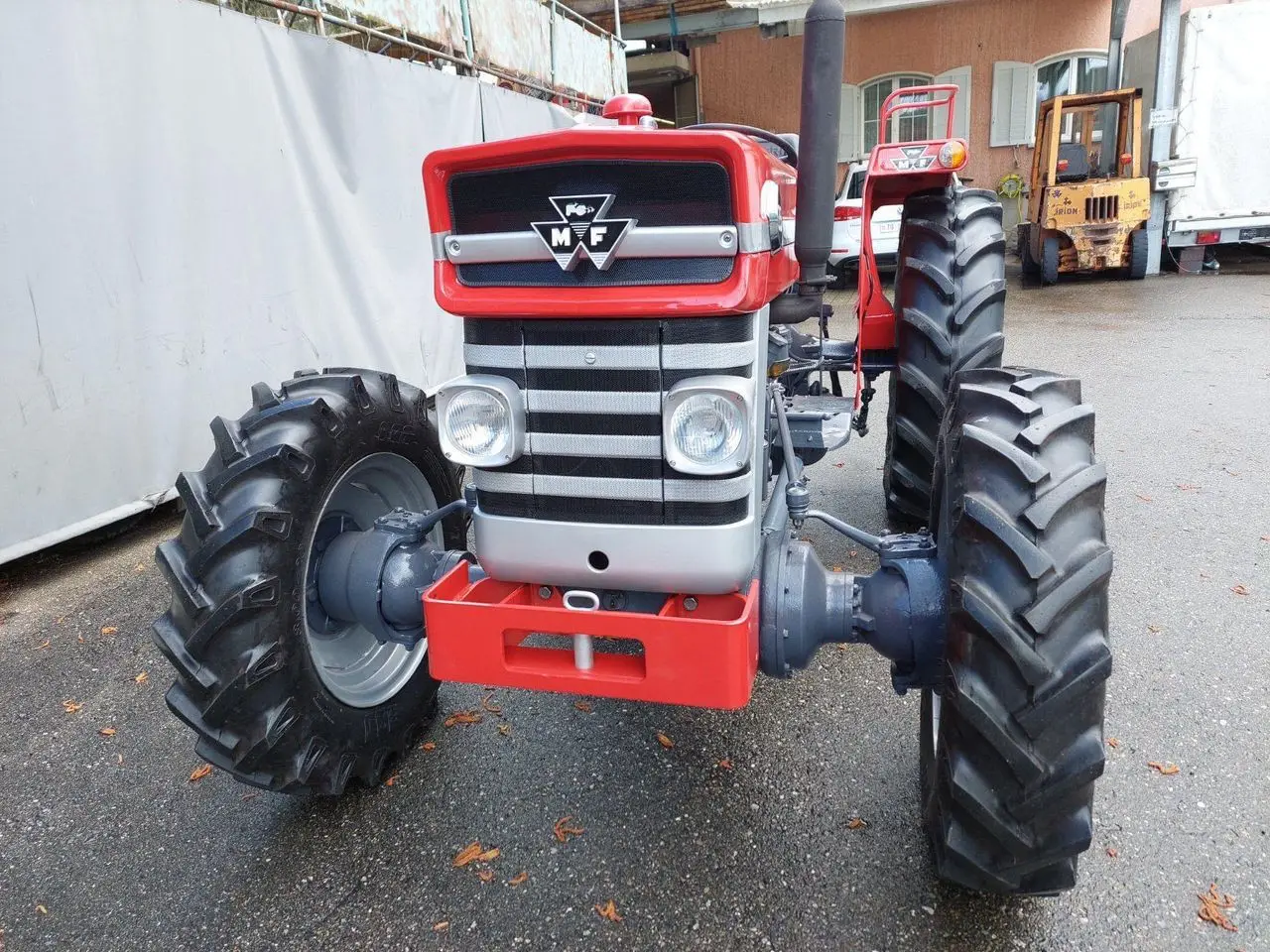 second hand used tractors Massey Ferguson 1204 120HP good quality for sale agricultural machinery compact tractor farm tractor