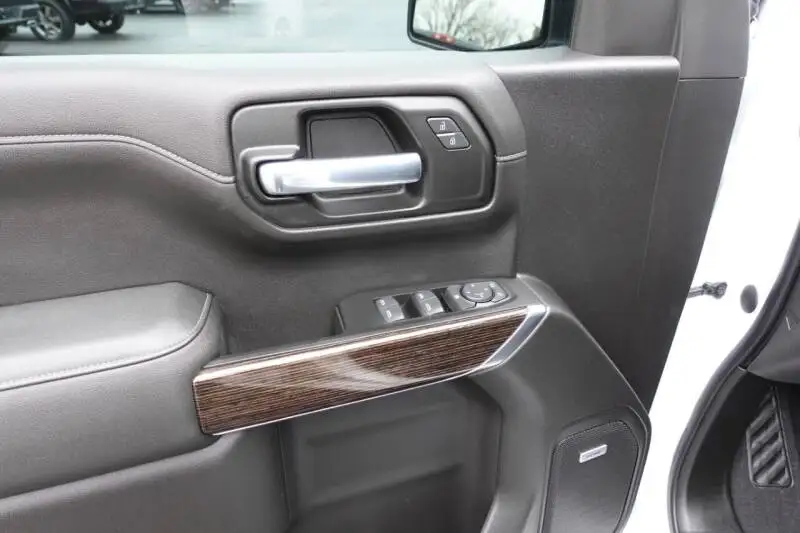 2022 GMC Sierra (19).jpg