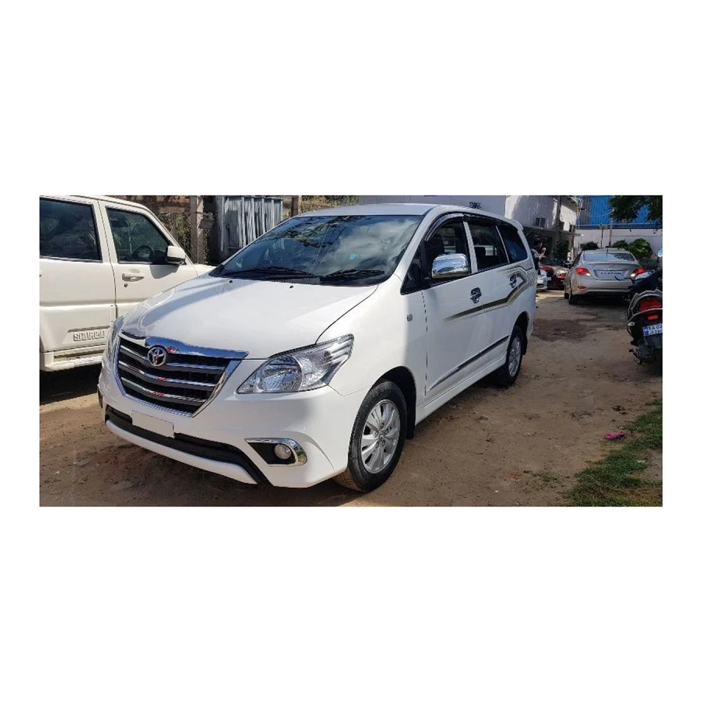 Toyota INNOVA ограниченный 4dr Седан достаточно подержанные автомобили для продажи