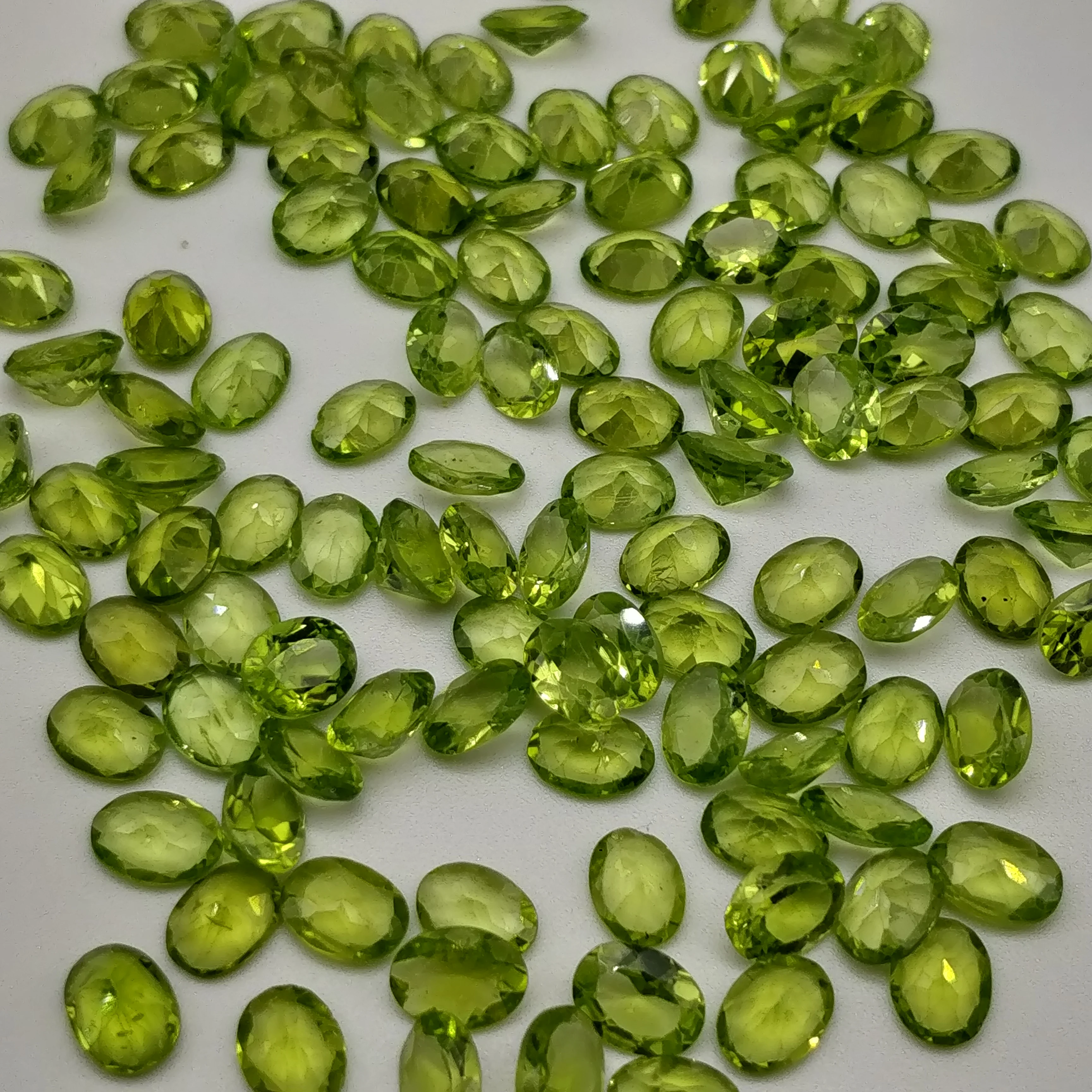 Peridot Stone Natural Loose Faceted Oval Cut  For Rings And Earrings Direct From Best Manufacture and Exporter in India