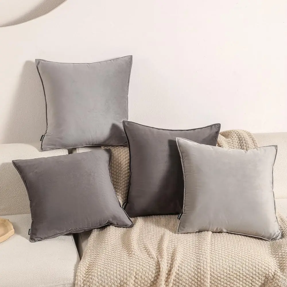 Мягкая декоративная квадратная подушка