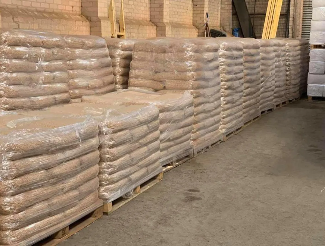 Hot Selling Product Natural Biomass Fuel Wood Pellet En Plus A1/Wood Pellets Ready For Export Now Available In Stock
