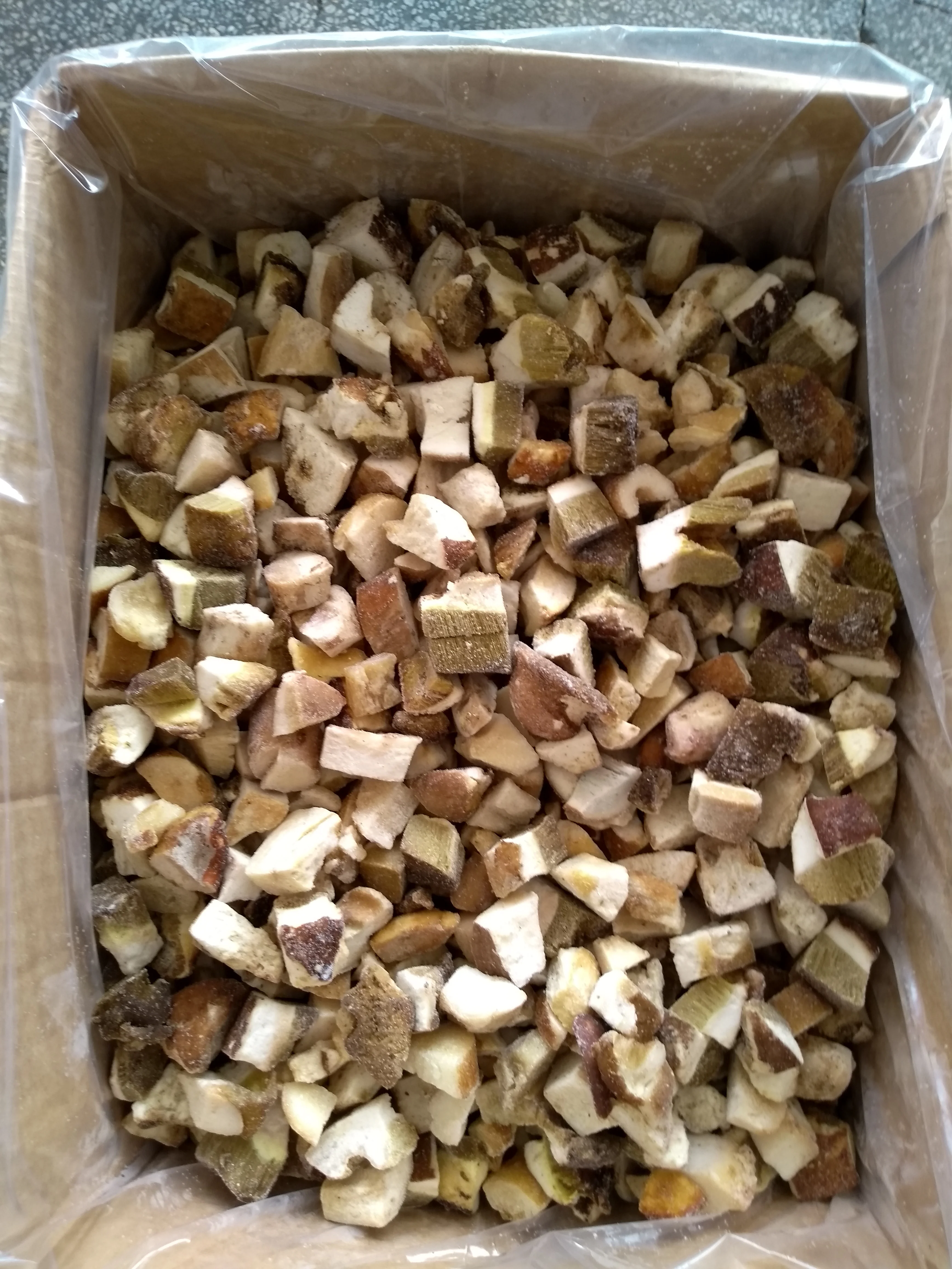 Frozen Boletus edulis (Cepas, Porcini, Steinpilze) cubes first grade. Best price on the market!