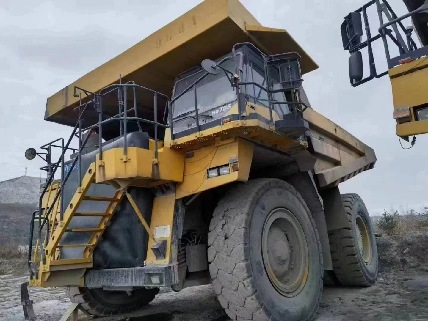 Good condition used Komatsu HD785 Mining dump truck cheap hot sale construction machine online shop dubai