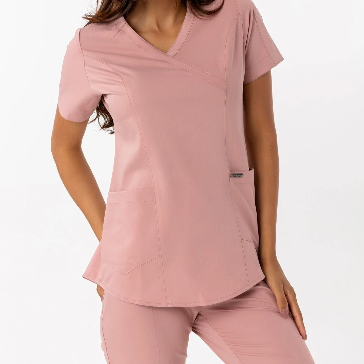 Fashion Colors Designs Strech Uniforme Suits Sets Women Nurse Medical Scrubs Comfortable Hospital Uniforms Stylish Silicon Silk