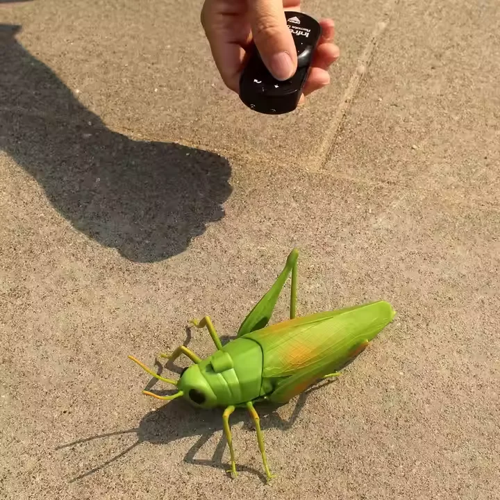 Remote Control Grasshopper Toys Infrared Radio Control Animal Toys RC Insect Toys For Kids