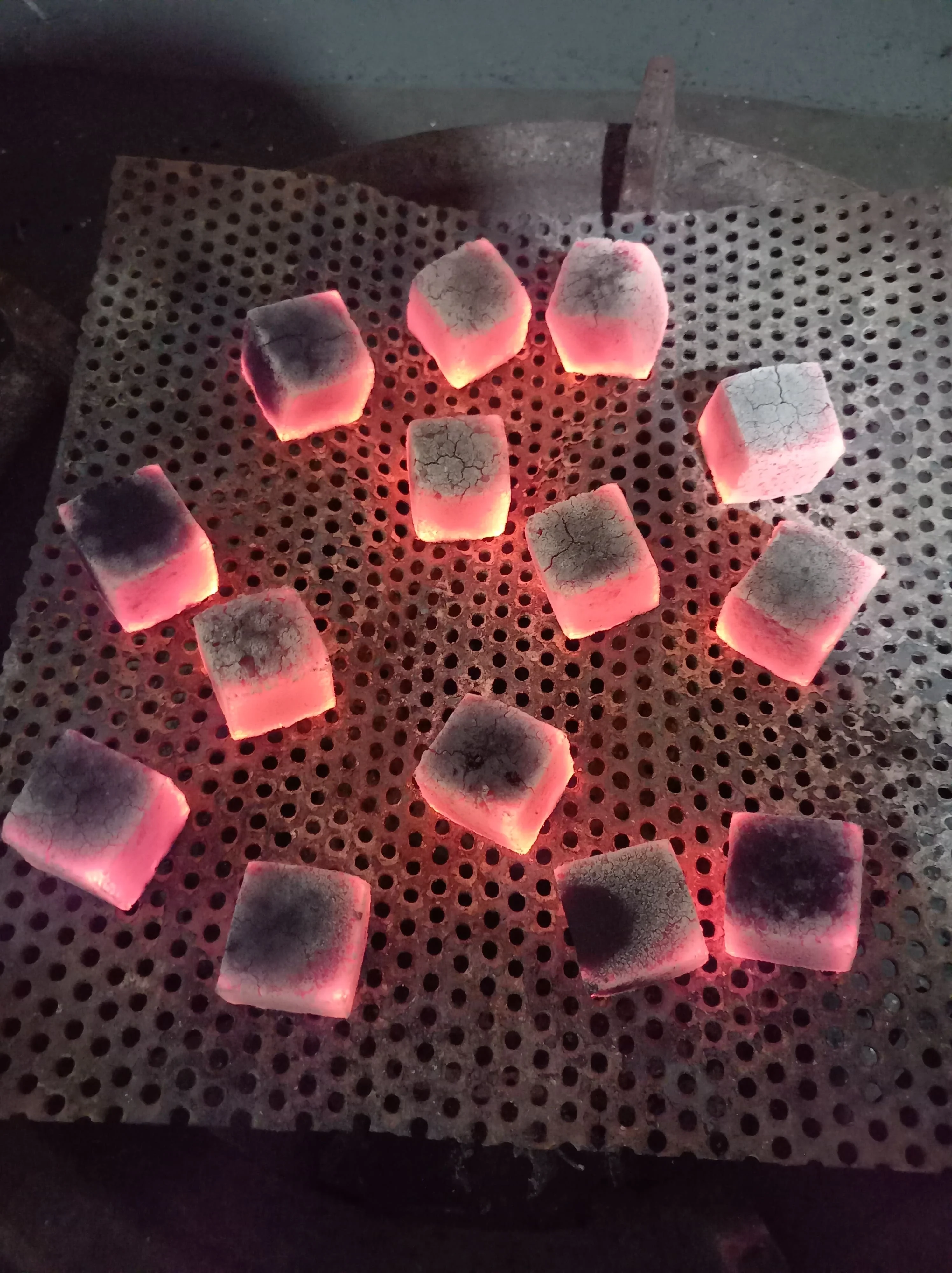 BRIQUETTE CHARCOAL MAKING MACHINE Coconut Shell Charcoal Briquette For Shisha / Hookah From Indonesia