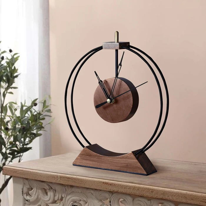 Cutlery Design Wall Clock Metal Knife Fork Spoon Kitchen Clock Creative Modern Home Decor Unique Style Silver Wall Watch