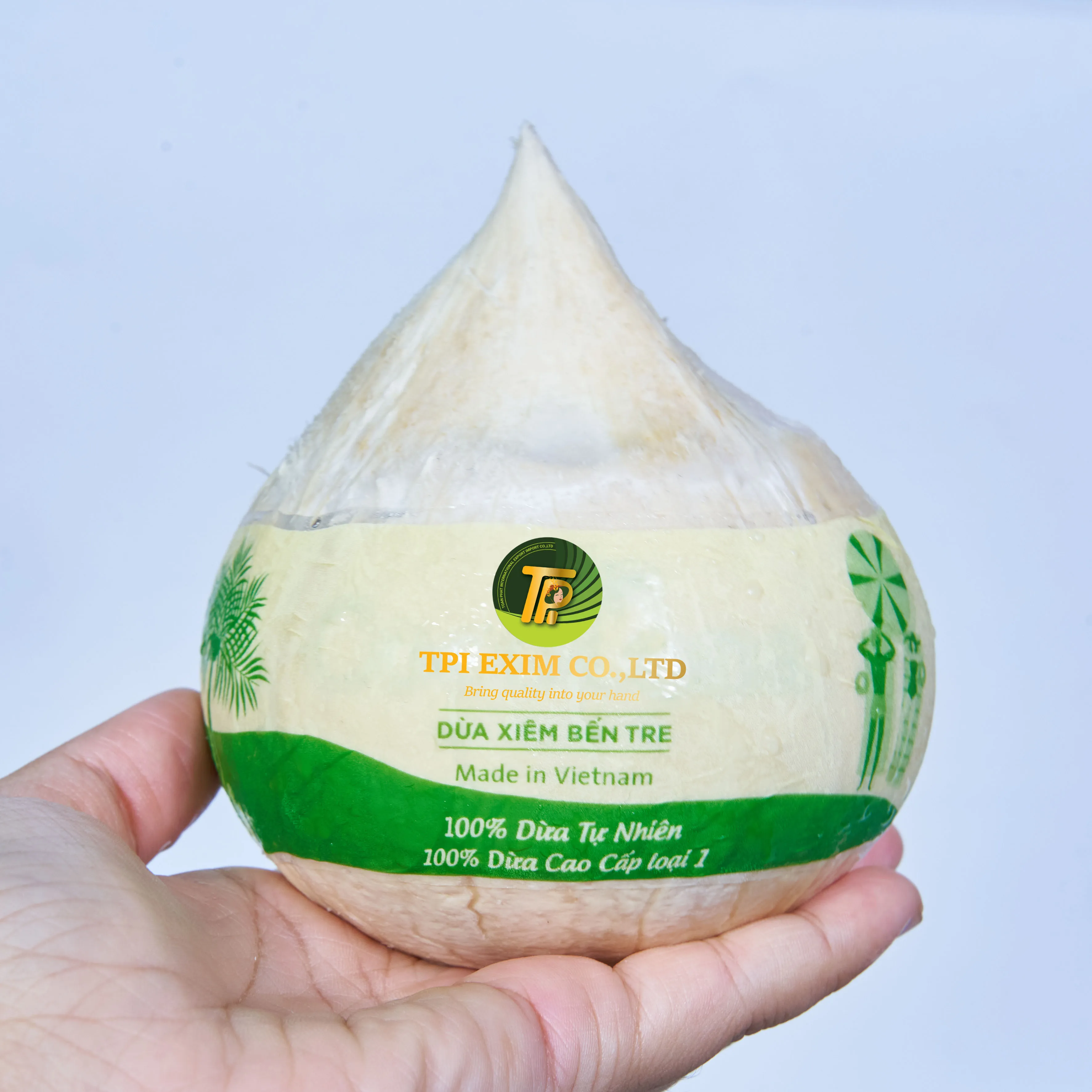 High- Volume Export Fresh Coconuts from Vietnam- Great for juice Bars & Retailers