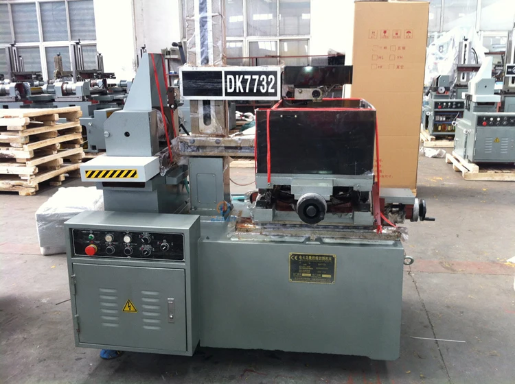 DK7732 cutting cnc wire cut edm machine low price