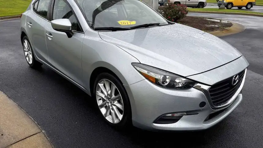 2017 Mazda Mazda3 1.jpg