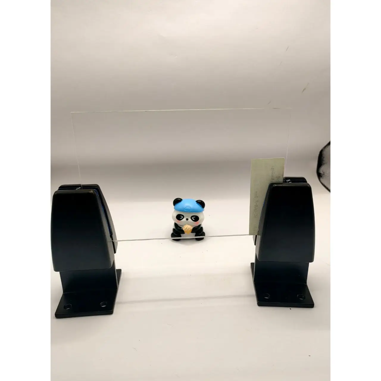 2mm Single-sided double-coated anti-reflective glass