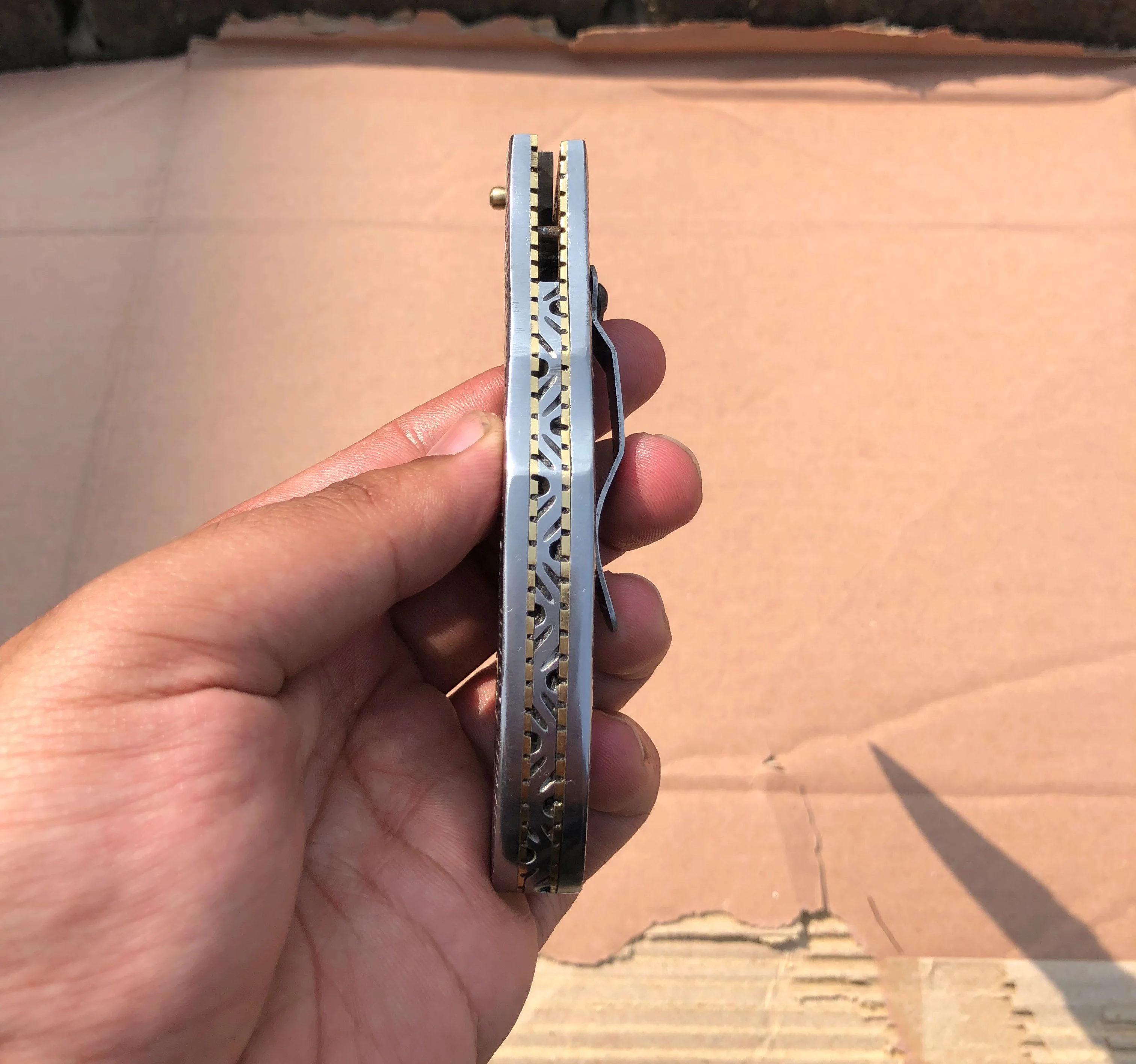 Best Outdoor Camping Hunting Bushcraft EDC Folding Pocket Knife Hand Engraved Foldable Knife With Portable Leather Sheath