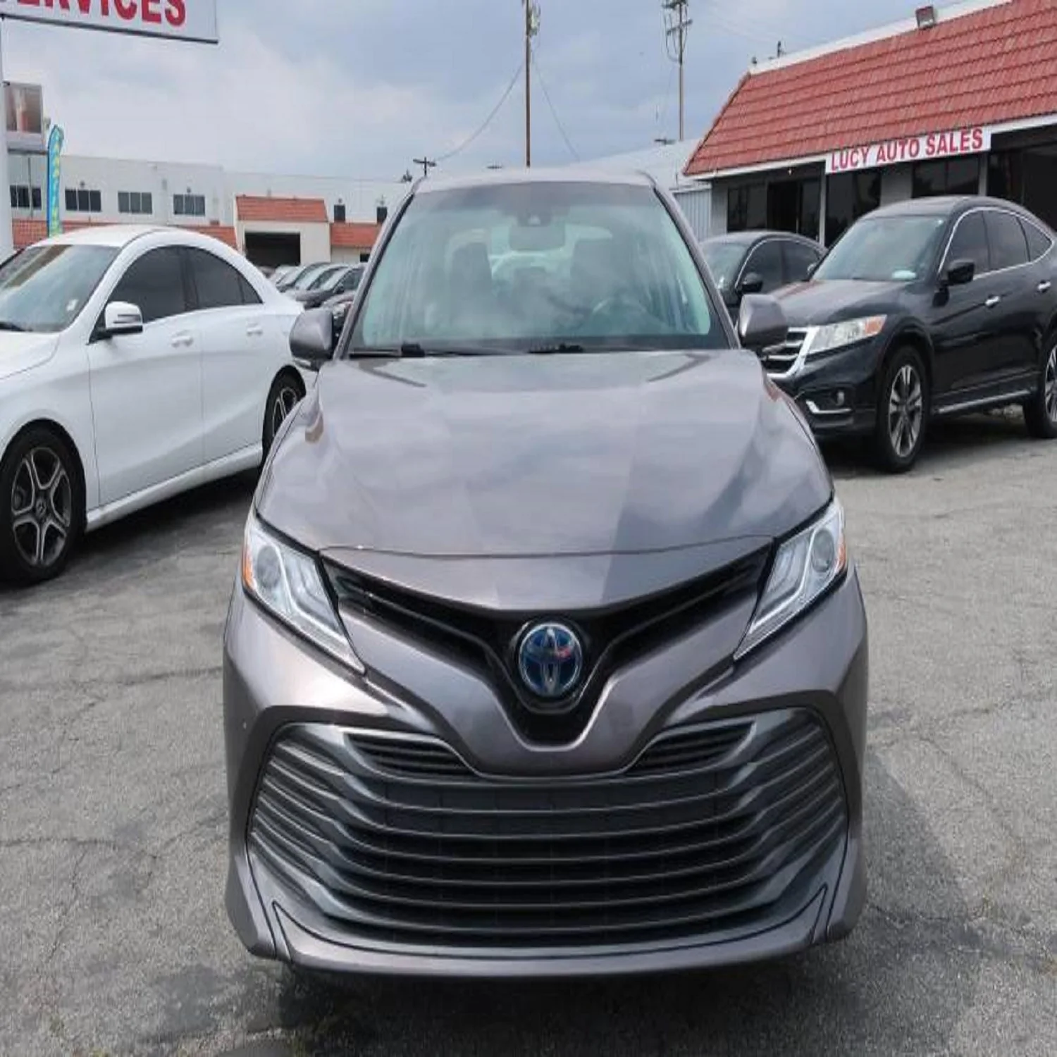 Используется 2020 Toyota Camry Гибридный XLE FWD CVT