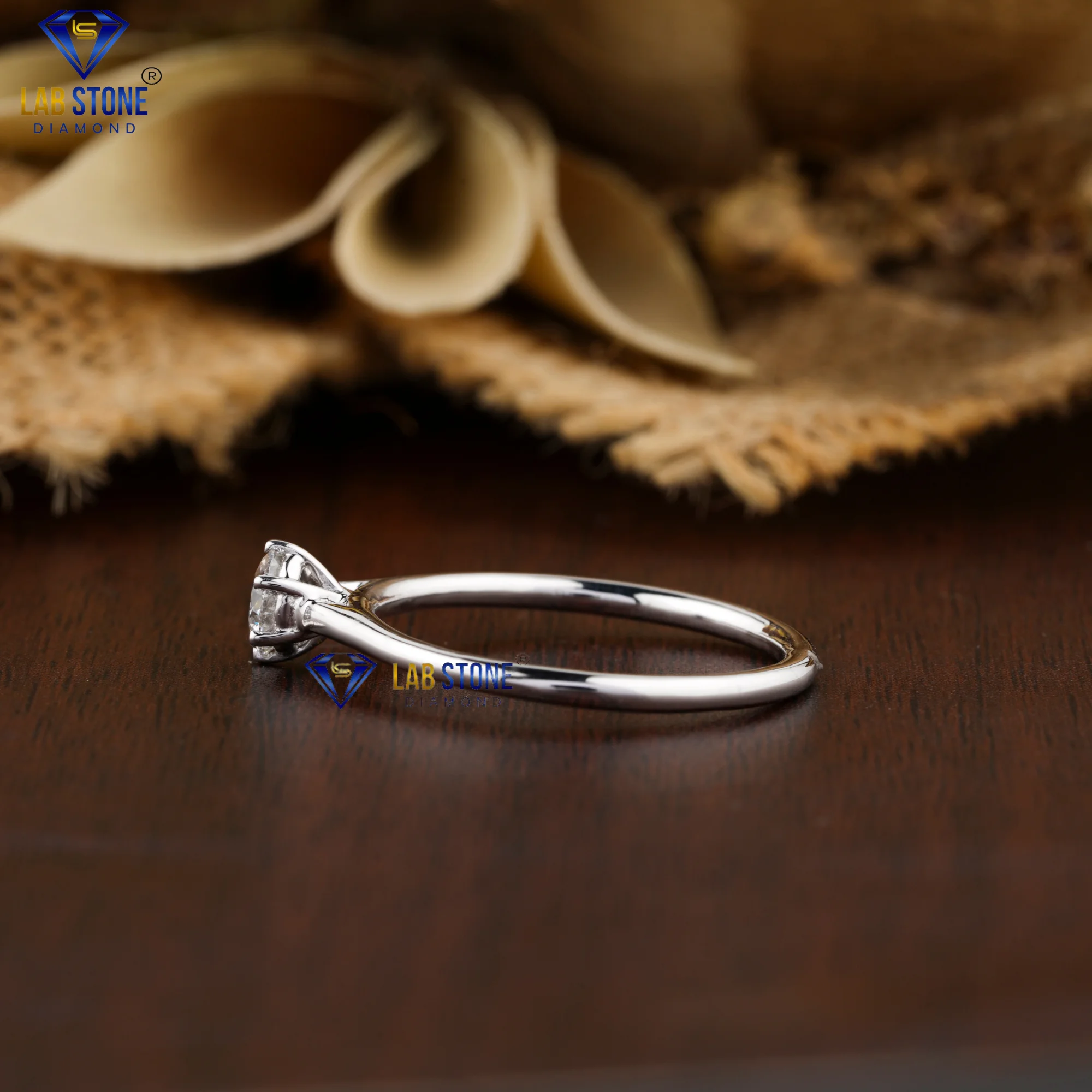 0.56 TDW Round Cut Diamond Ring 18k White Gold Solitaire Ring Cvd/Hpht Diamond Lab Stone