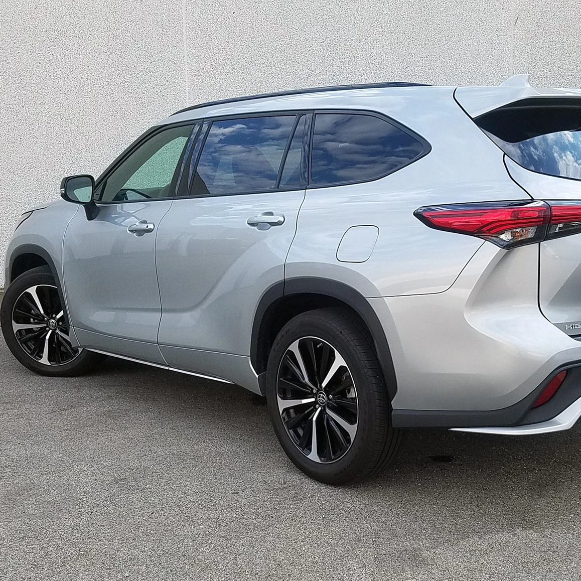 USED Toyotas Highlander XSE SUV 2021, 100% Perfectly Working, Accident-Free, 1 Year Warranty.