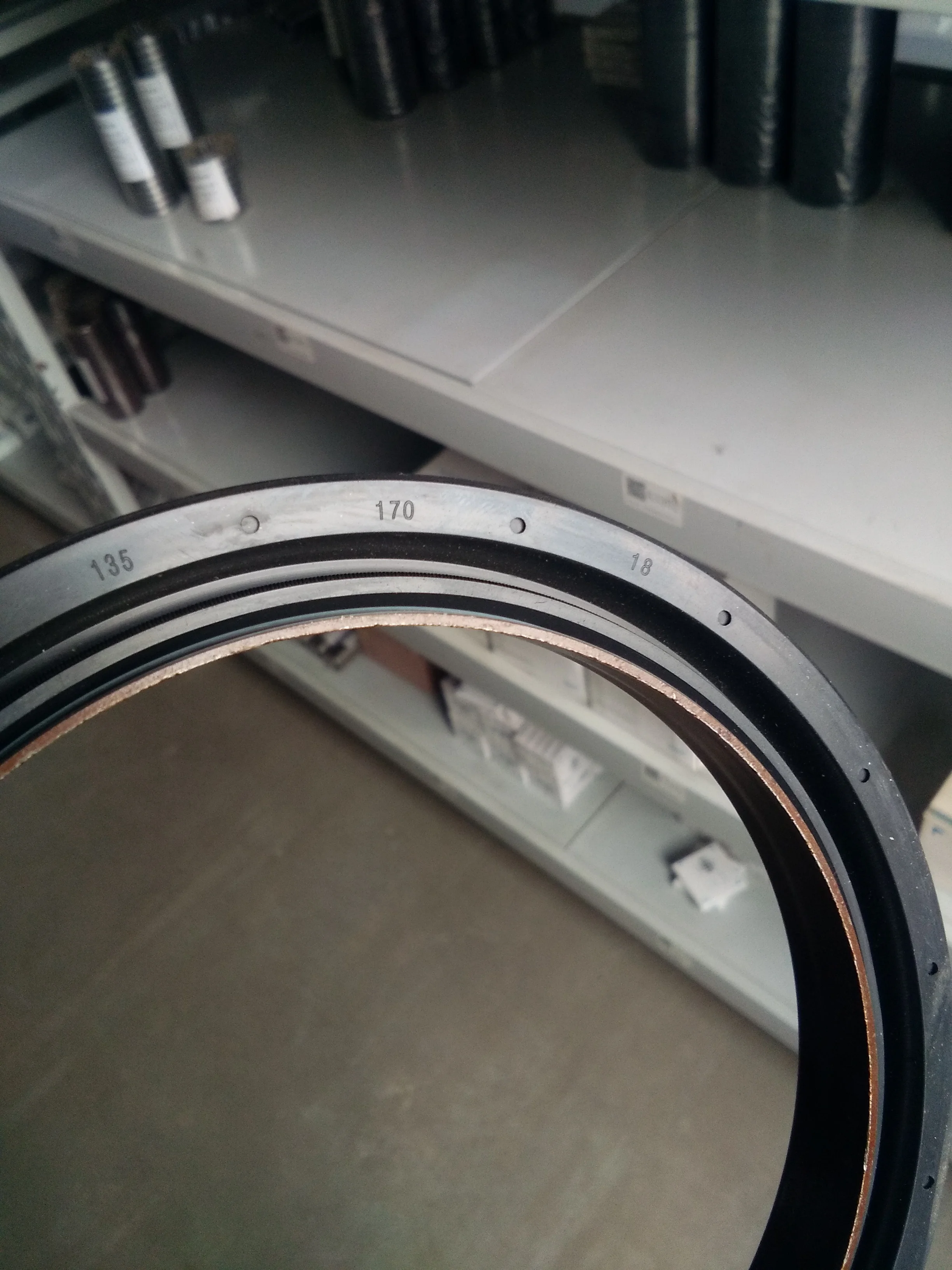 DMHUI hot selling Rotary Shaft Oil Seal with 135*170*18 mm size and NBR PTFE material for Agricultural machinery