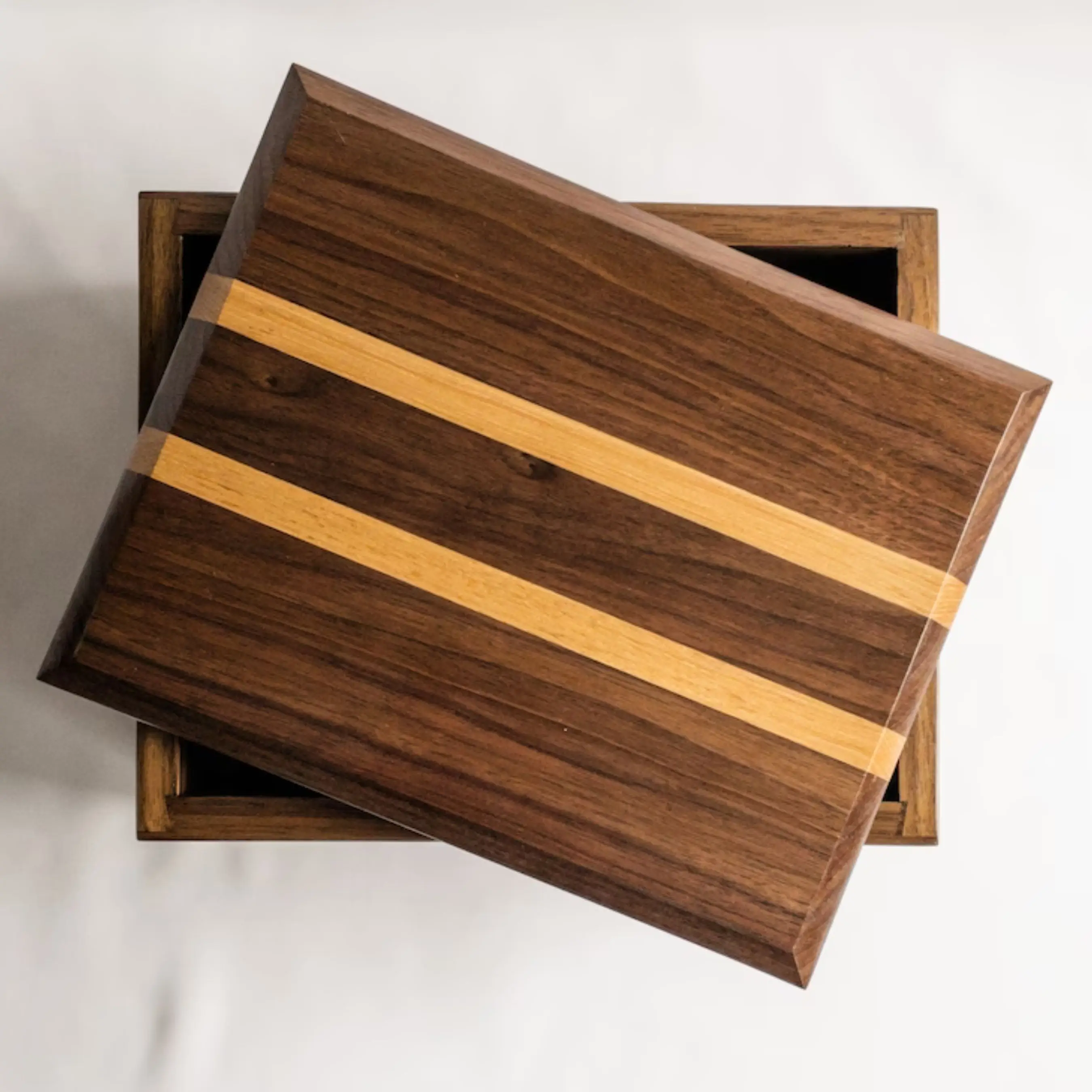 agate Hot Sales Decorative Natural Wooden Storage Box Handcrafted Design Natural Wood Box Acacia Wood Box