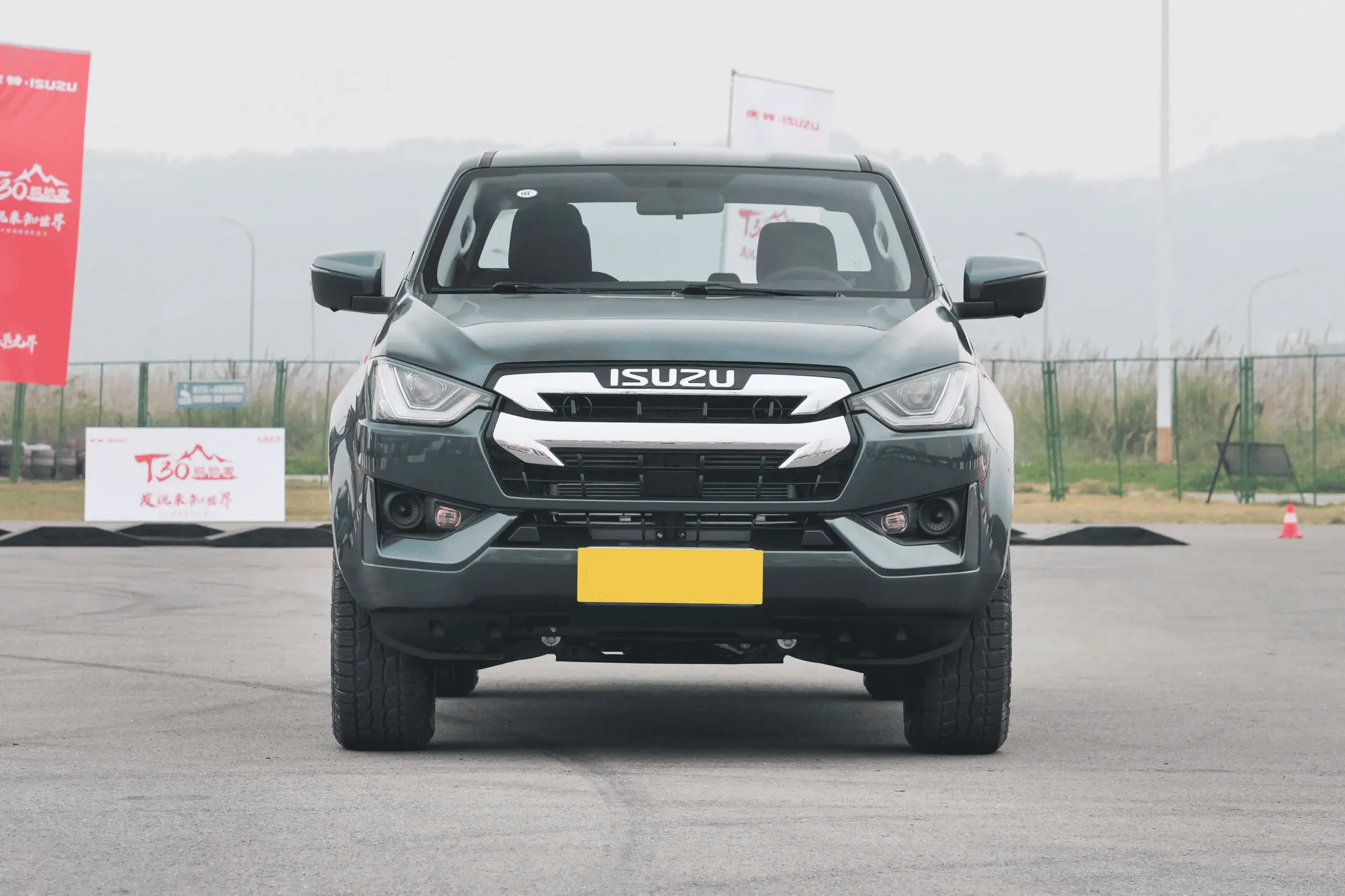 Лидер продаж пикап ISUZU T30 дизельный 4x4 подержанные пикапы 3 0 Т 4WD мини-Пикап для продажи