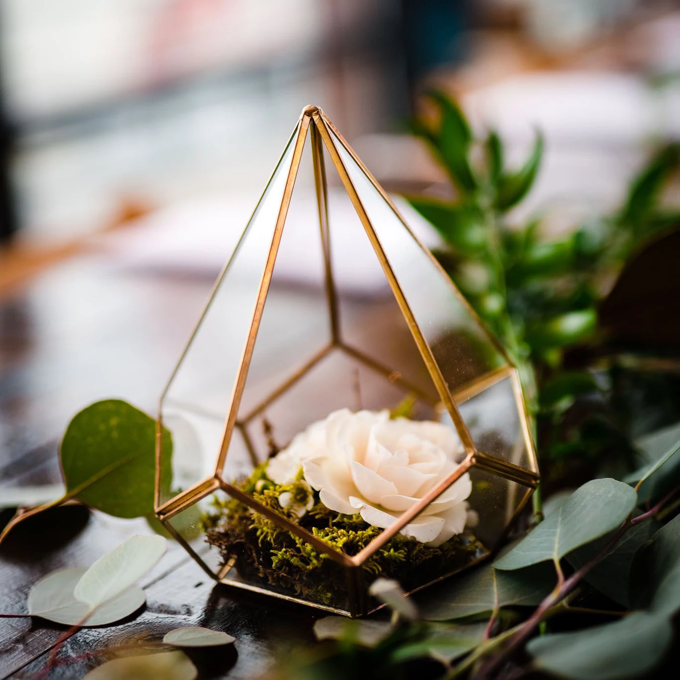 Brass Border Newly Stocked Glass Terrarium For Exclusive Price In Black Colour For Wedding Table Decor & Home Decoration