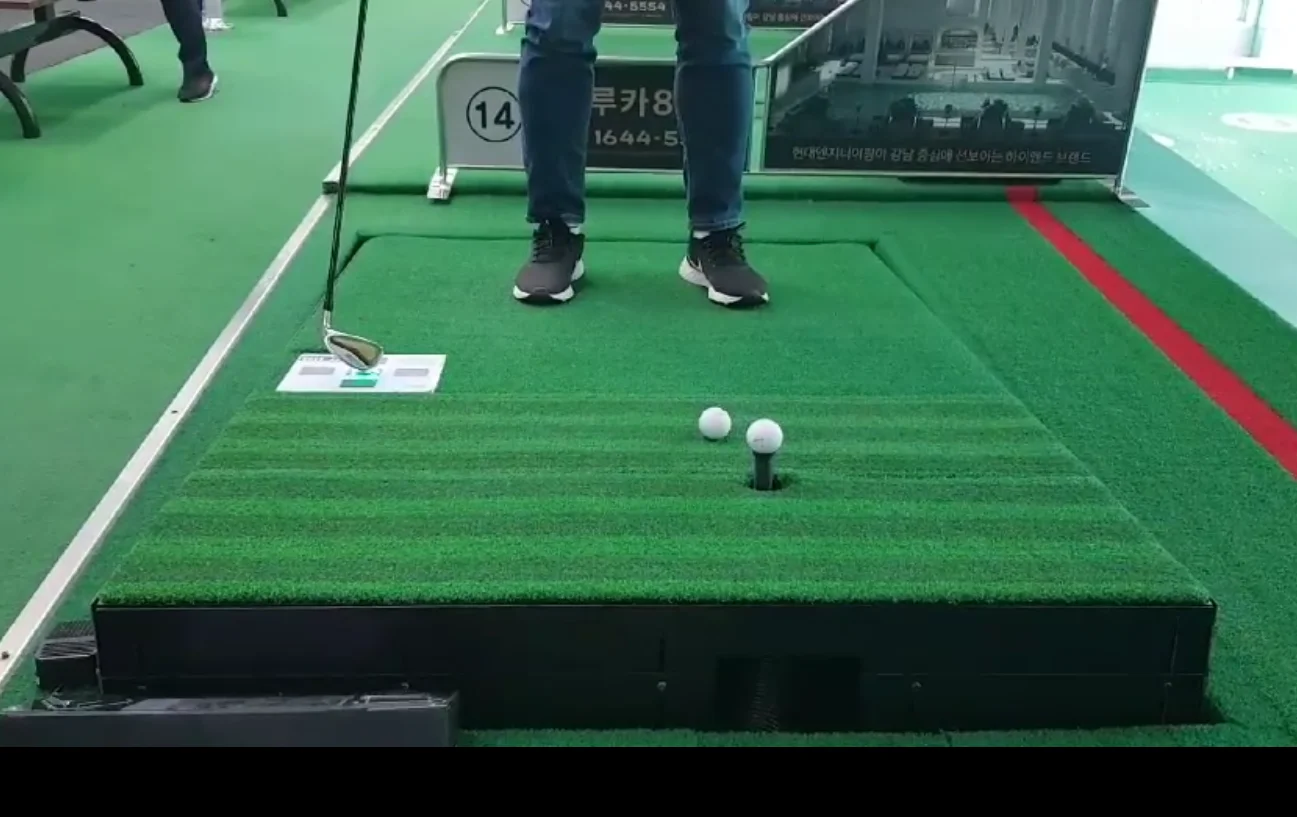 Swing Dr.I-R  Offer slopes Tilting Moving Plate  in Golf Simulator Multi-purpose Excellent in Efficient Safe