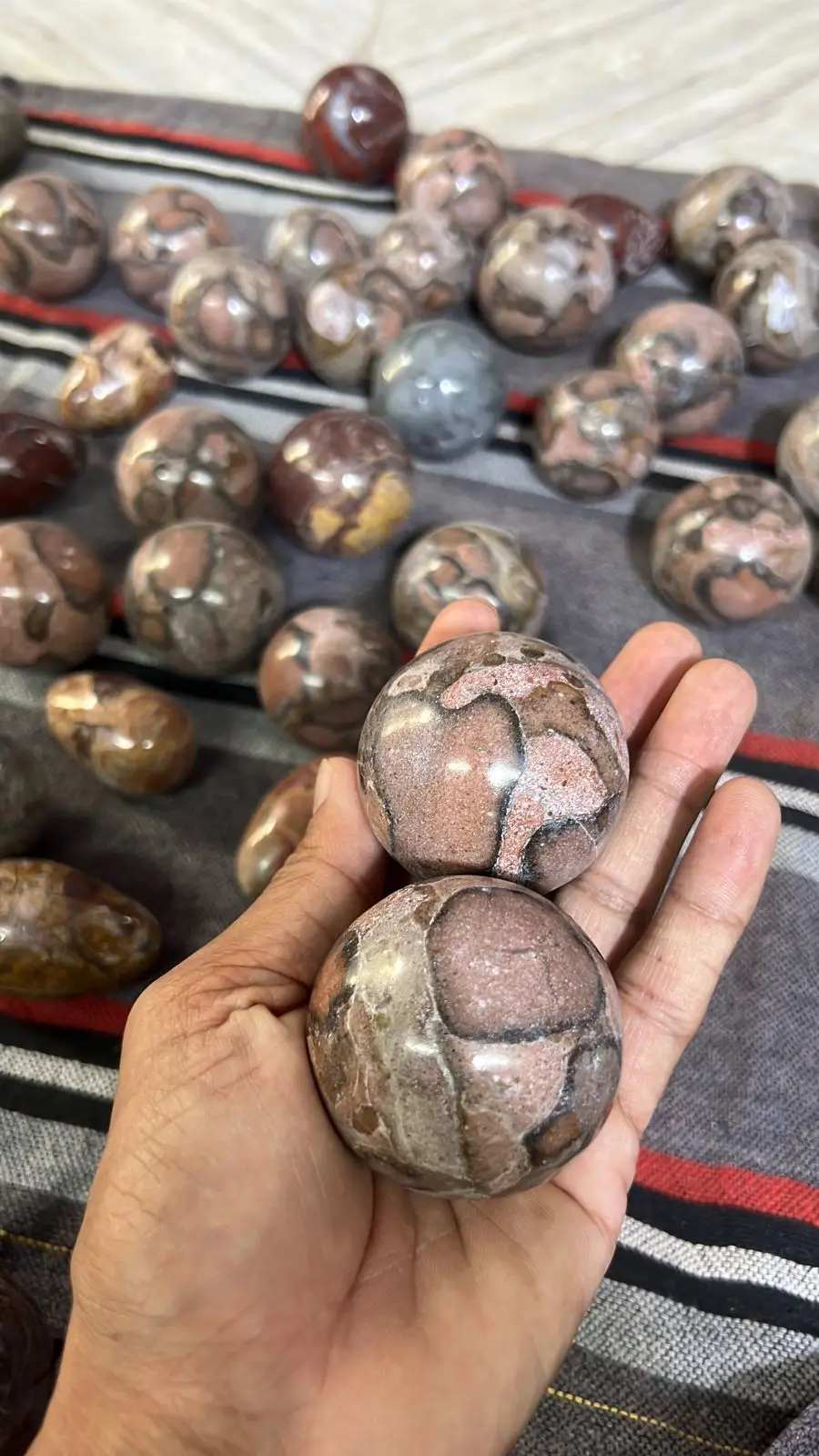 Изготовленная на заказ натуральная Золотая пиритовая Сфера изготовленная из натурального золотого пирита идеально подходит для перепродажи от поставщиков товаров драгоценных камней