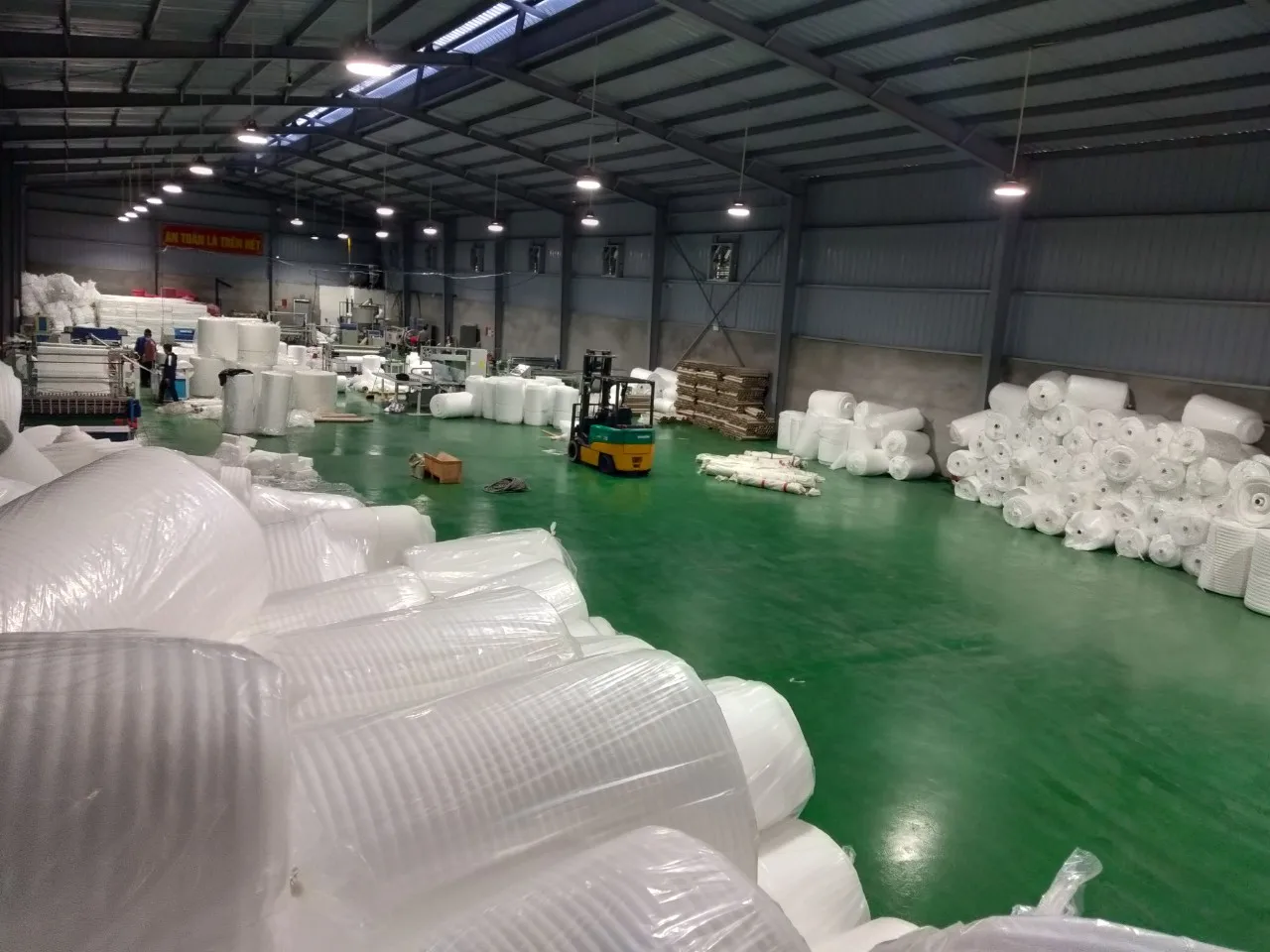 High density shock proof black epe foam material for packaging epe foam sheet epe foam roll wholesale