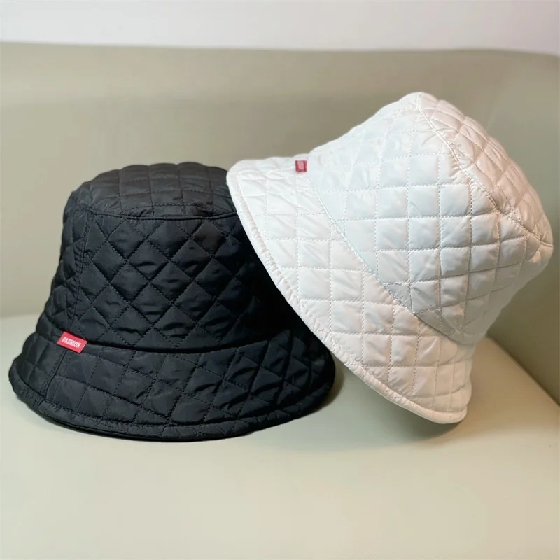 Newest Catalog Luxury Bucket Hat Down Cotton Designer Fisherman Hat Quilting Unisex Fashion Outdoor Hat Keep Warm Headwear