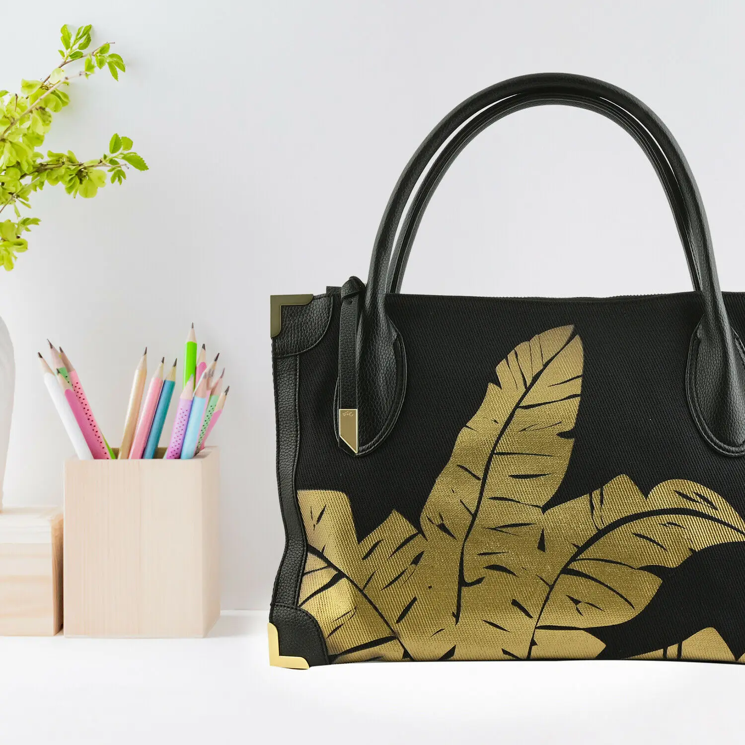 Кожаный чехол ручной работы с черными пальмовыми