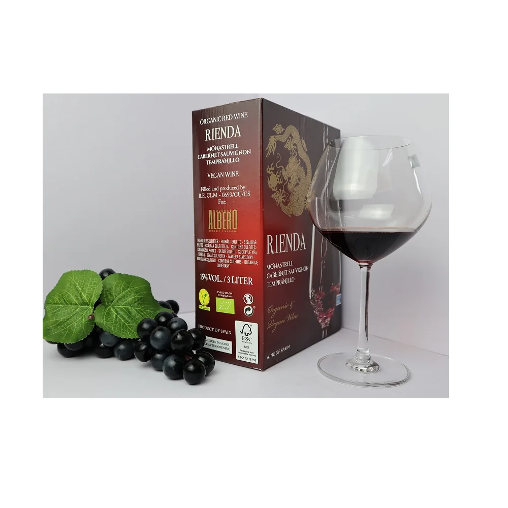 Wholesales package box 3 liters long aftertaste hint of tobacco aroma beverage bottle Rienda from Spain