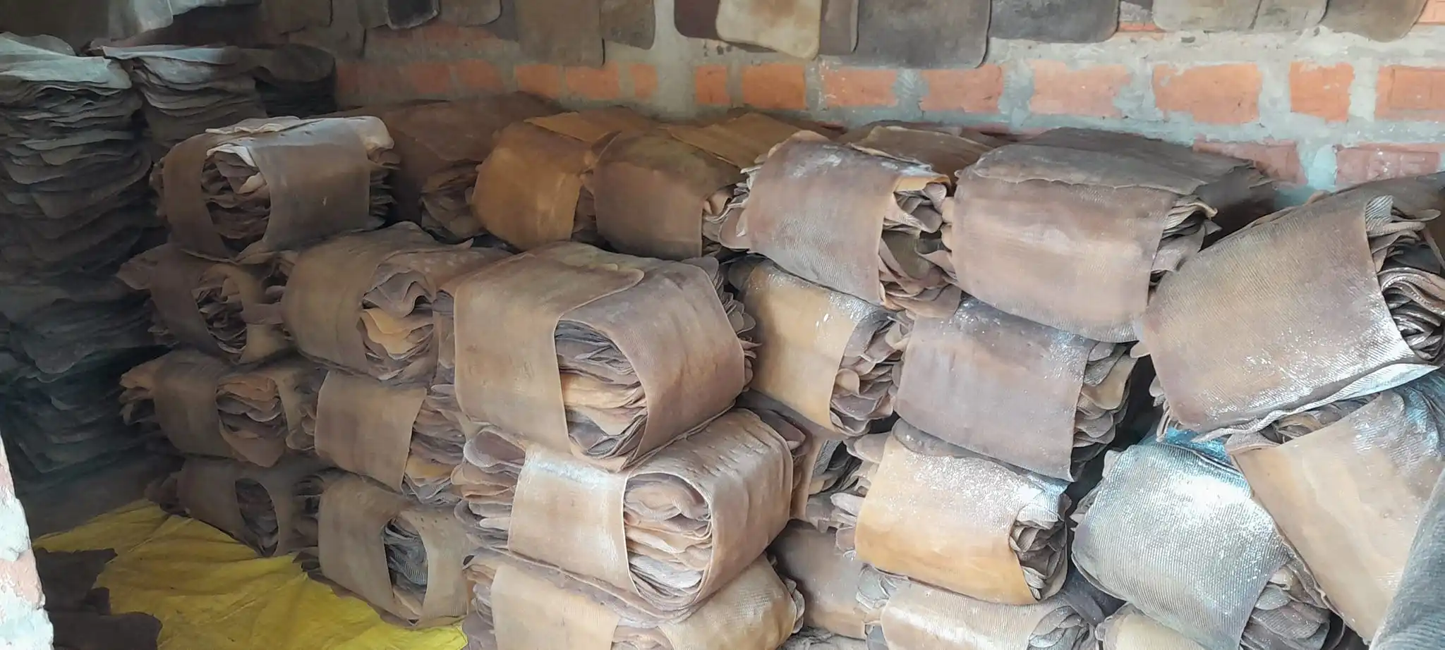 Натуральная желтая Резина RSS