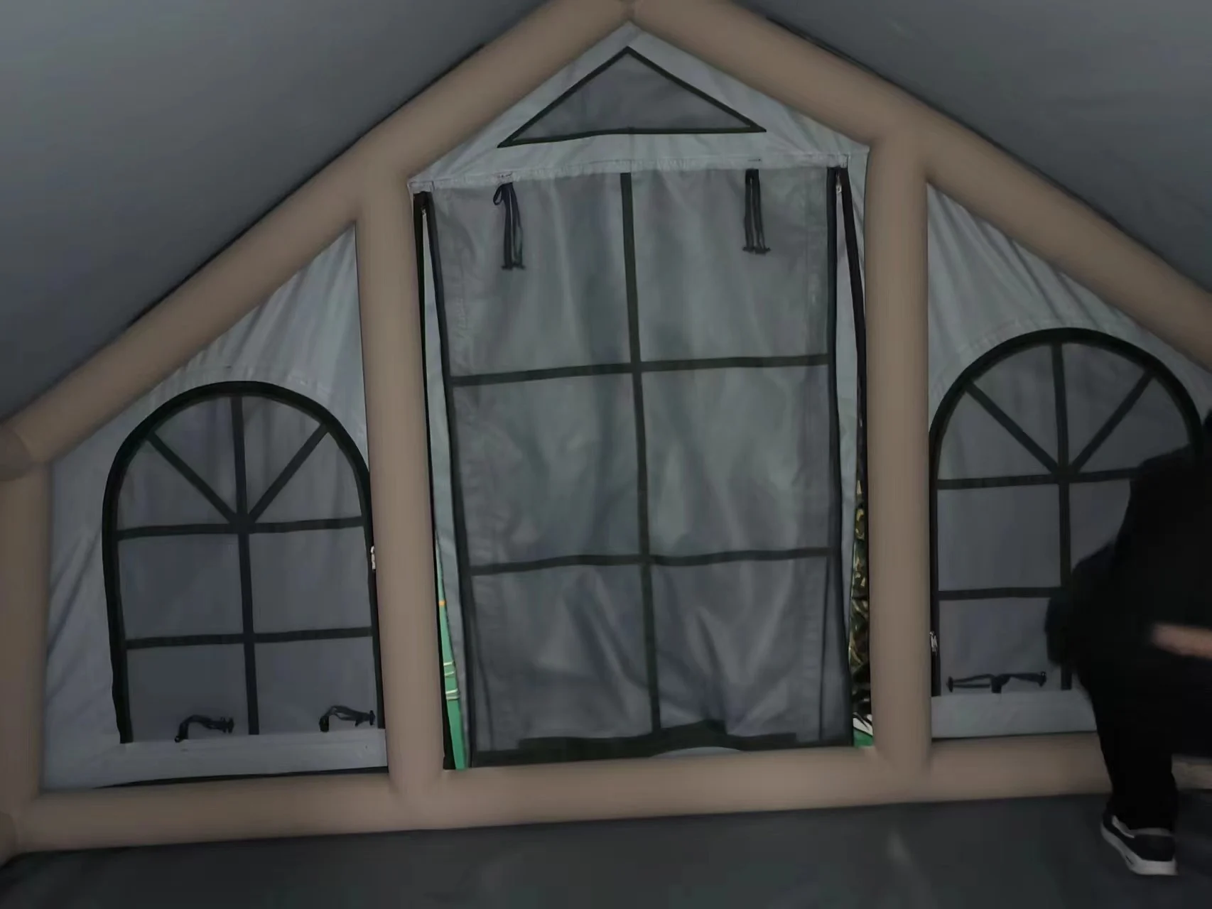 hotsale army green windproof outdoor inflatable camping tent factory price quality guarantee