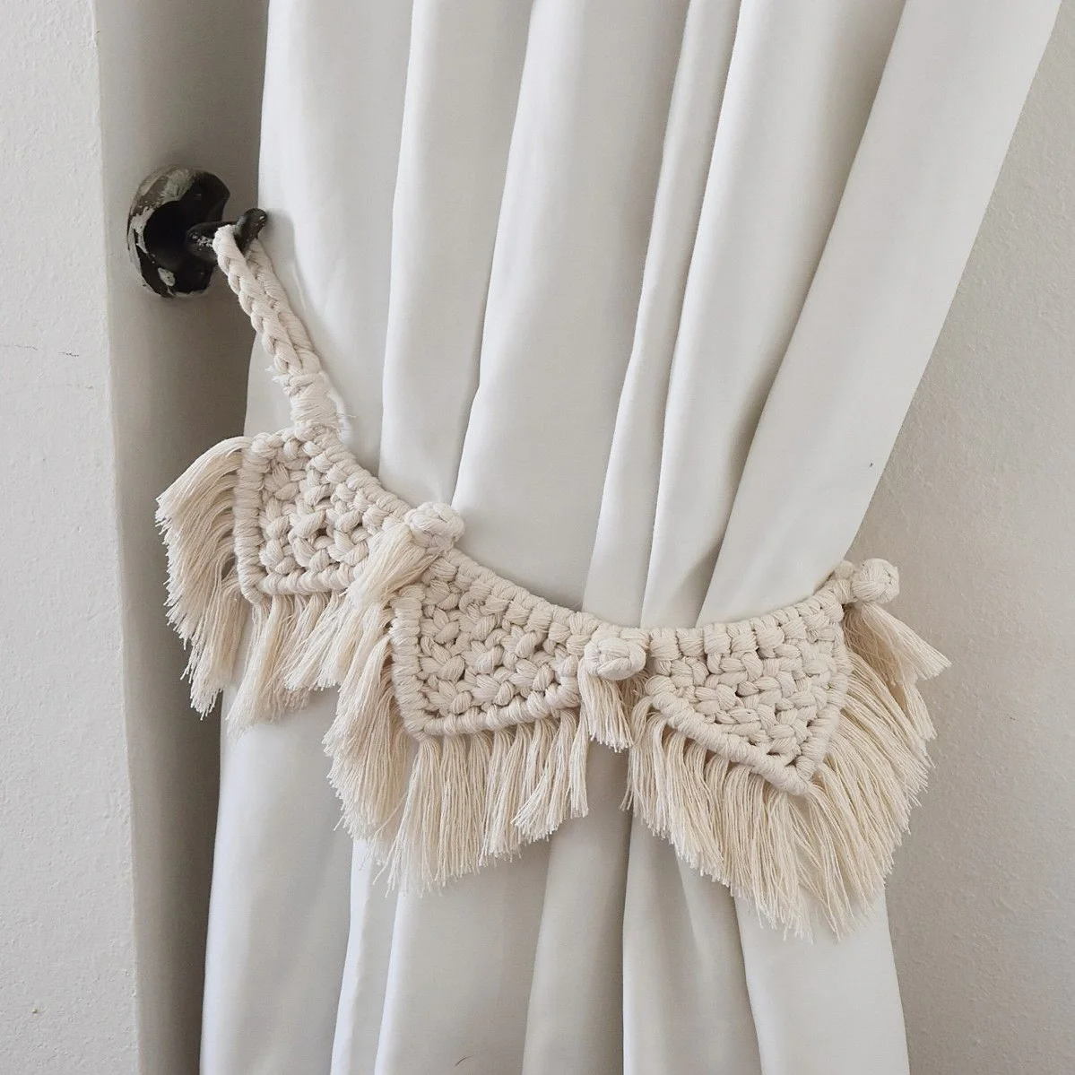 Curtain Tieback Macrame Boho String Tie Backs Housewarming Gift High Quality Tieback for Living Spaces