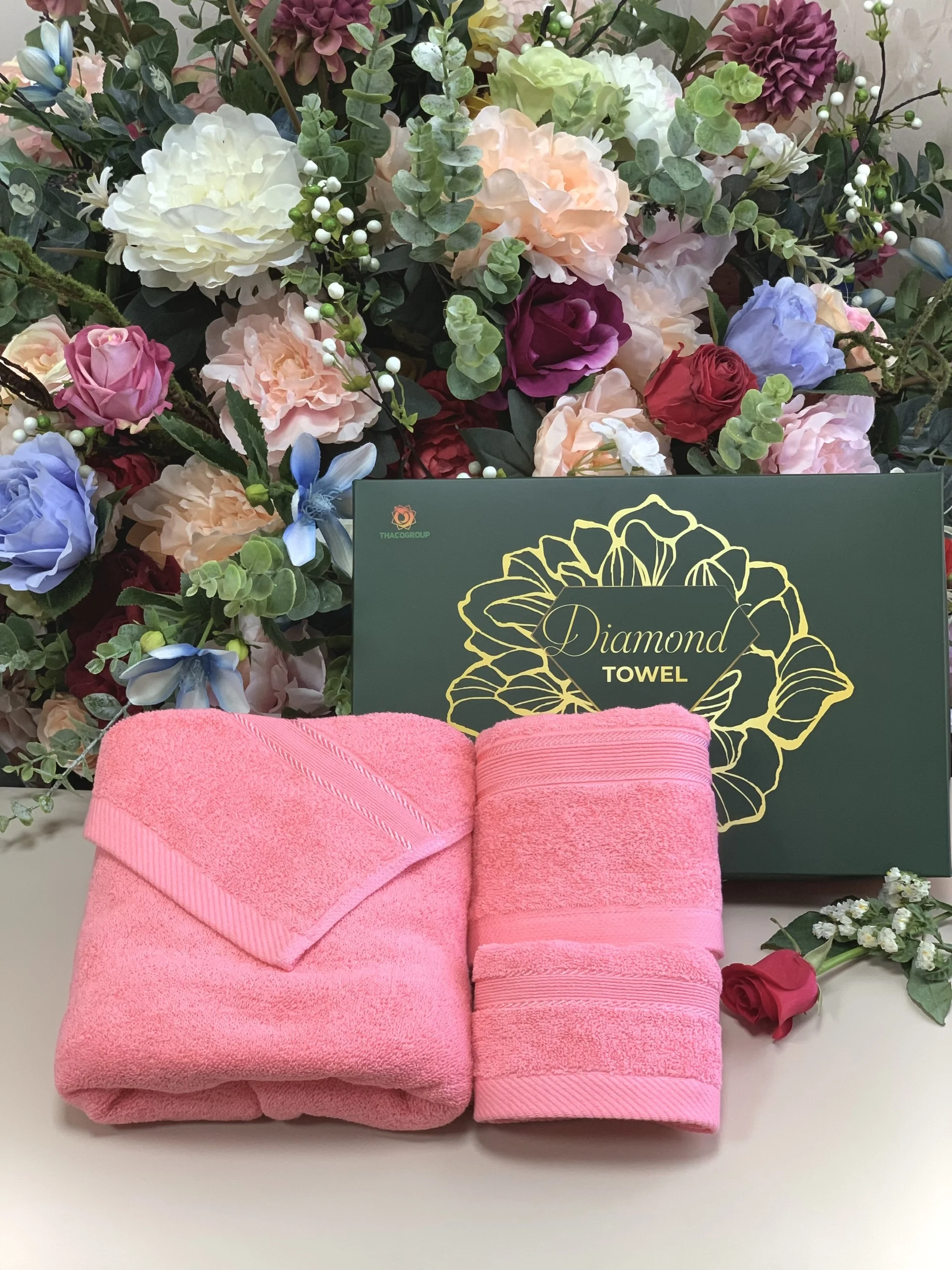 High Quality And Luxury Bath Towel  Custom Logo For Home, Hotel, Spa, Massage